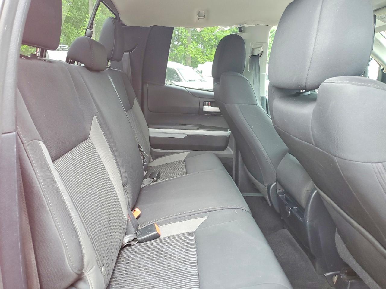 2014 Toyota Tundra Sr5 Red vin: 5TFUY5F14EX399503