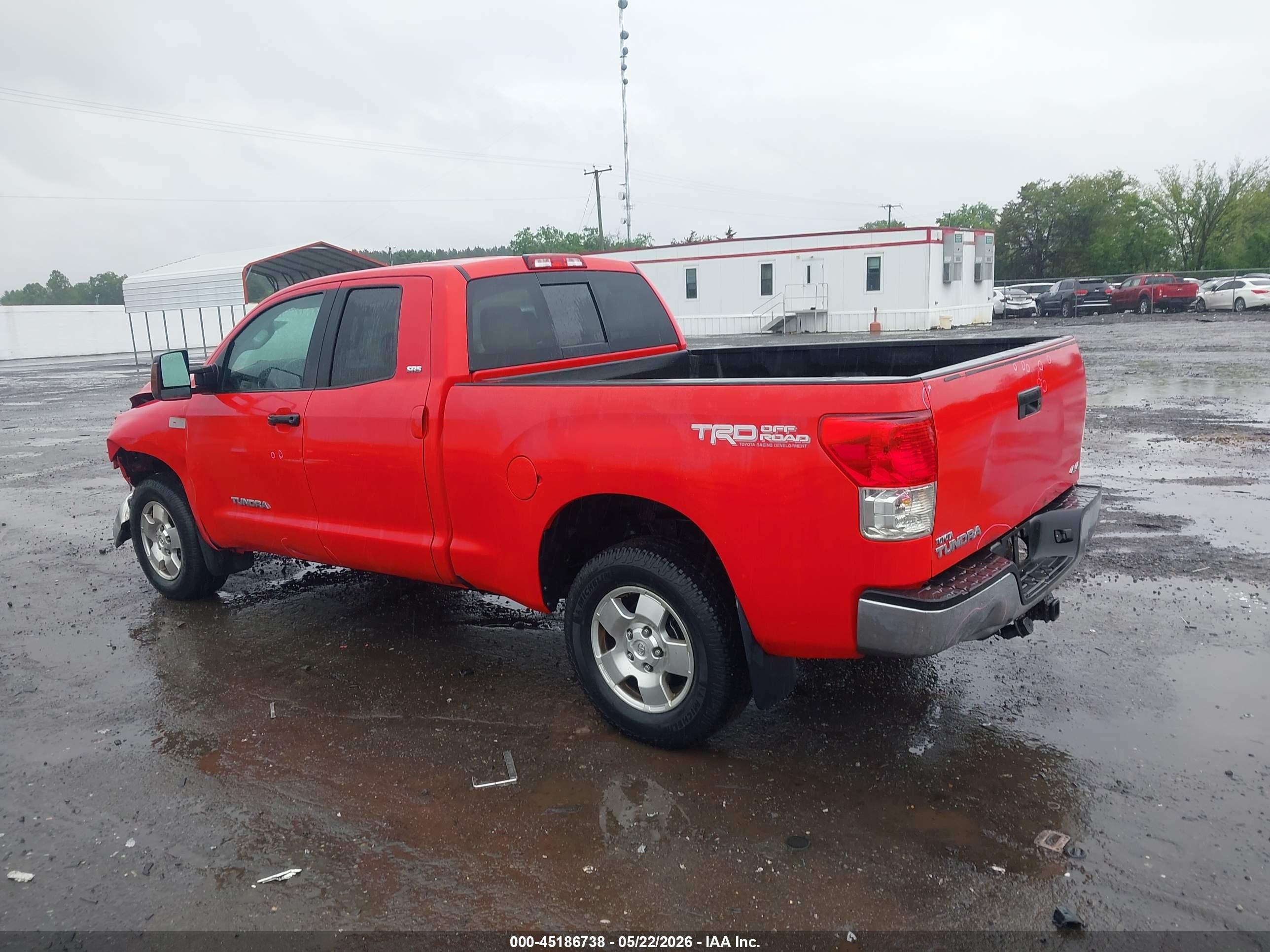 2010 Toyota Tundra Grade 5.7l V8 Red vin: 5TFUY5F15AX099673
