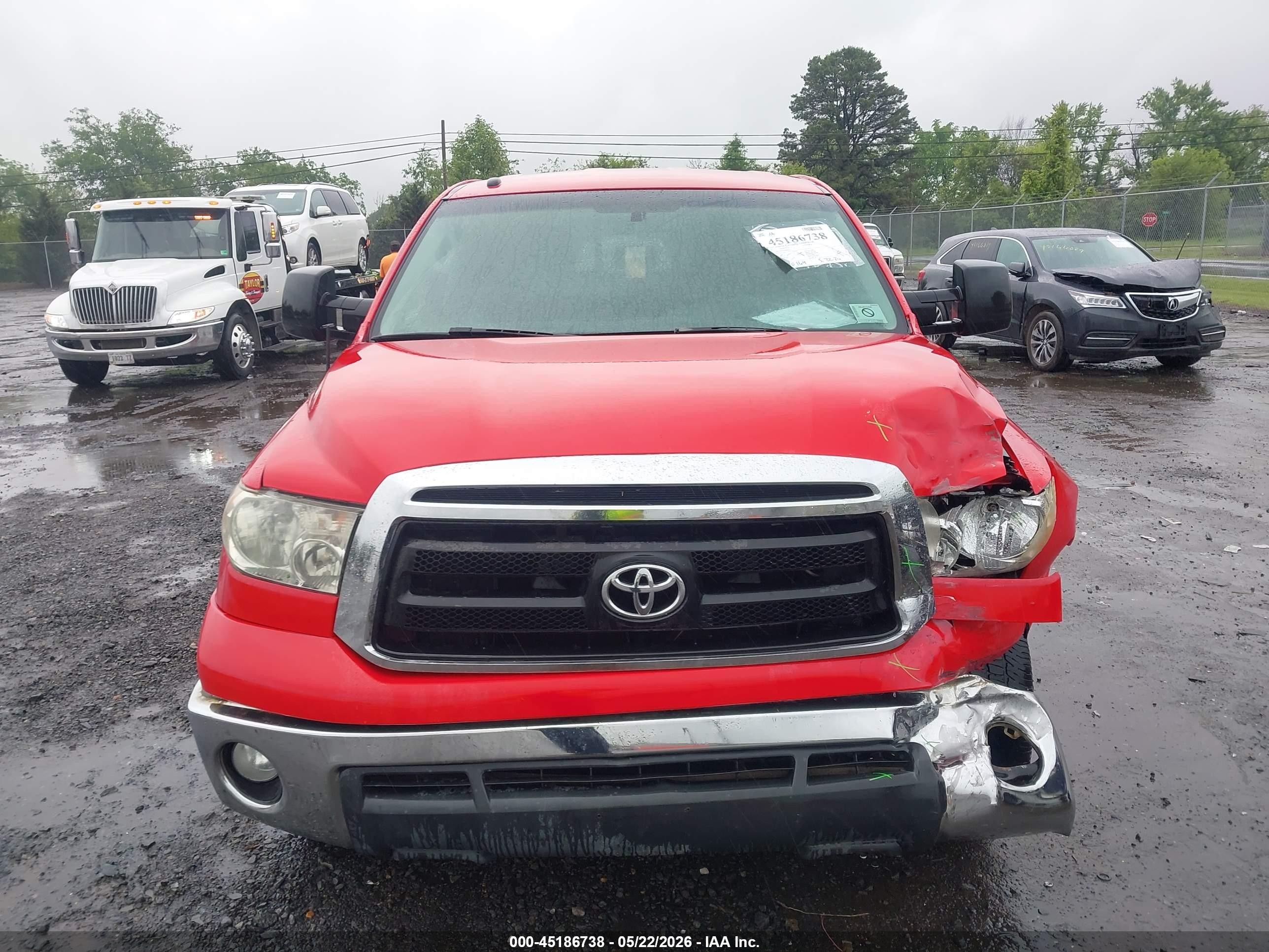 2010 Toyota Tundra Grade 5.7l V8 Red vin: 5TFUY5F15AX099673
