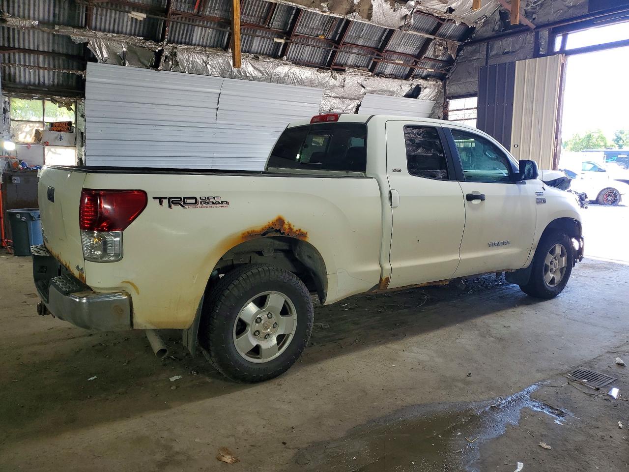 2010 Toyota Tundra Double Cab Sr5 White vin: 5TFUY5F15AX144207