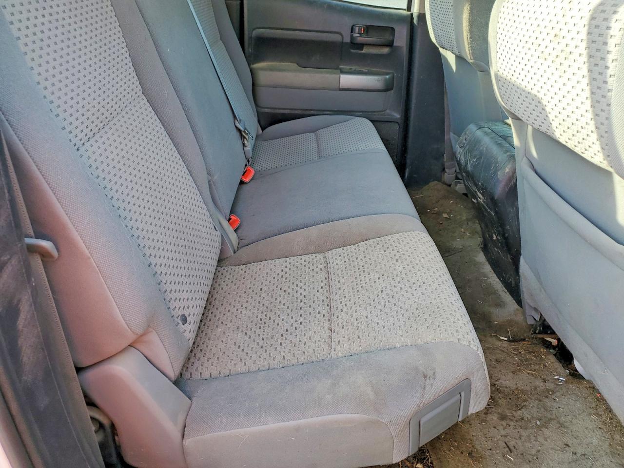 2010 Toyota Tundra Double Cab Sr5 White vin: 5TFUY5F15AX144207