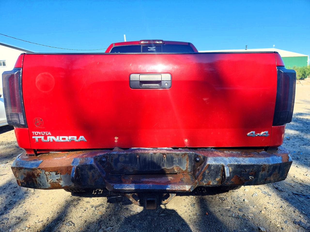 2011 Toyota Tundra Double Cab Sr5 Red vin: 5TFUY5F15BX199709