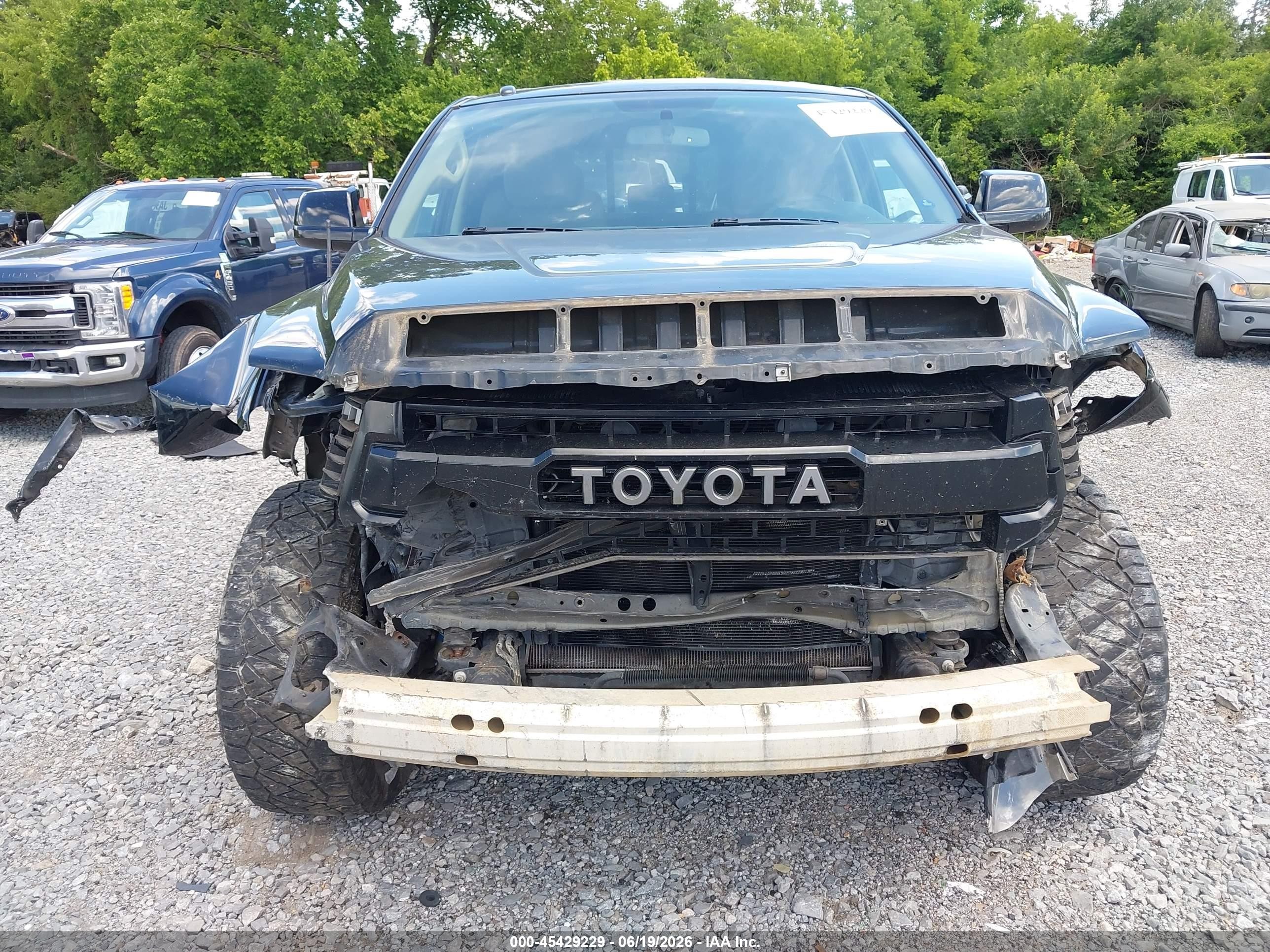 2014 Toyota Tundra Sr5 5.7l V8 Black vin: 5TFUY5F15EX351508