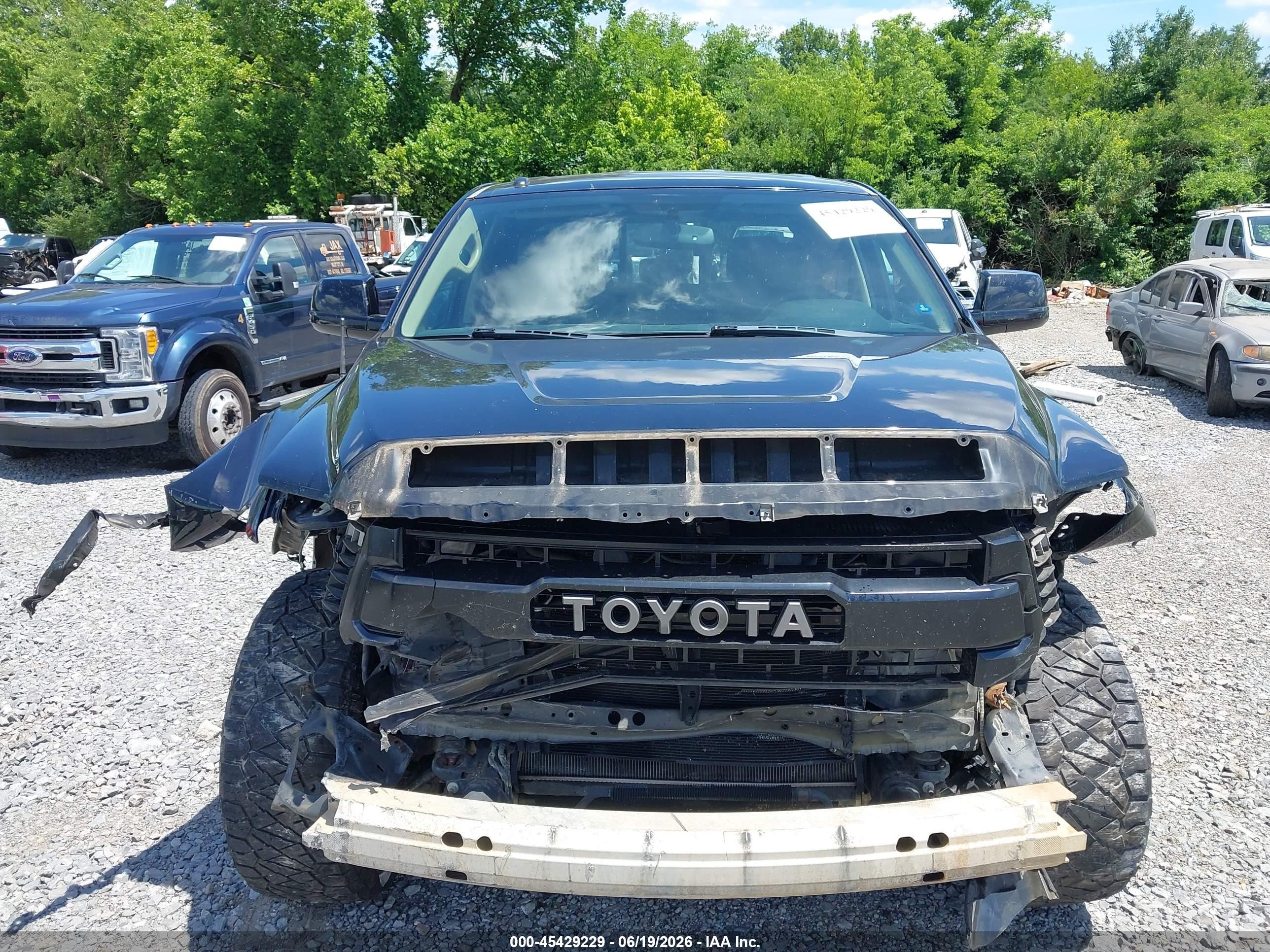 2014 Toyota Tundra Sr5 5.7l V8 Black vin: 5TFUY5F15EX351508