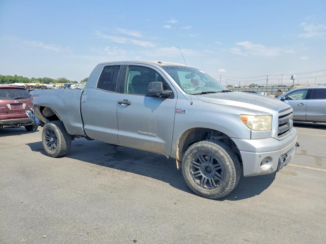 2010 Toyota Tundra Double Cab Sr5 Серебряный vin: 5TFUY5F16AX143664