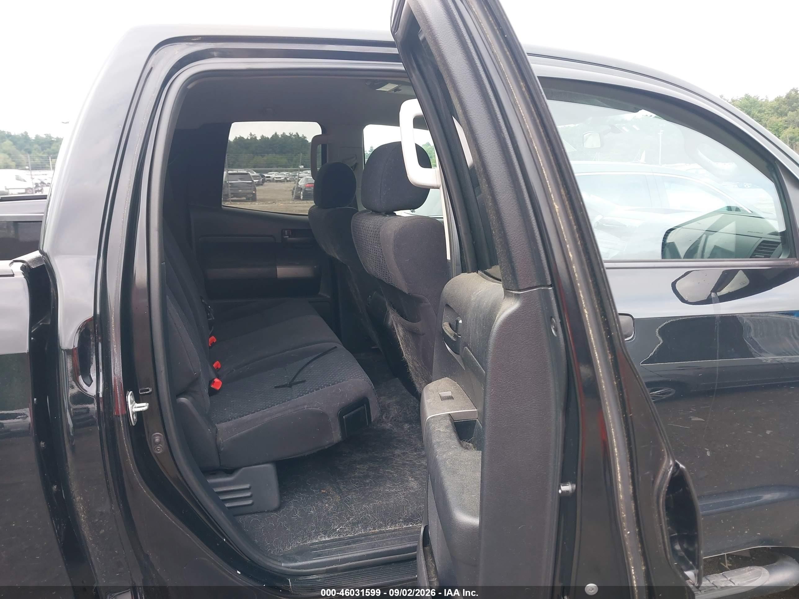 2011 Toyota Tundra Grade 5.7l V8 Black vin: 5TFUY5F16BX158702