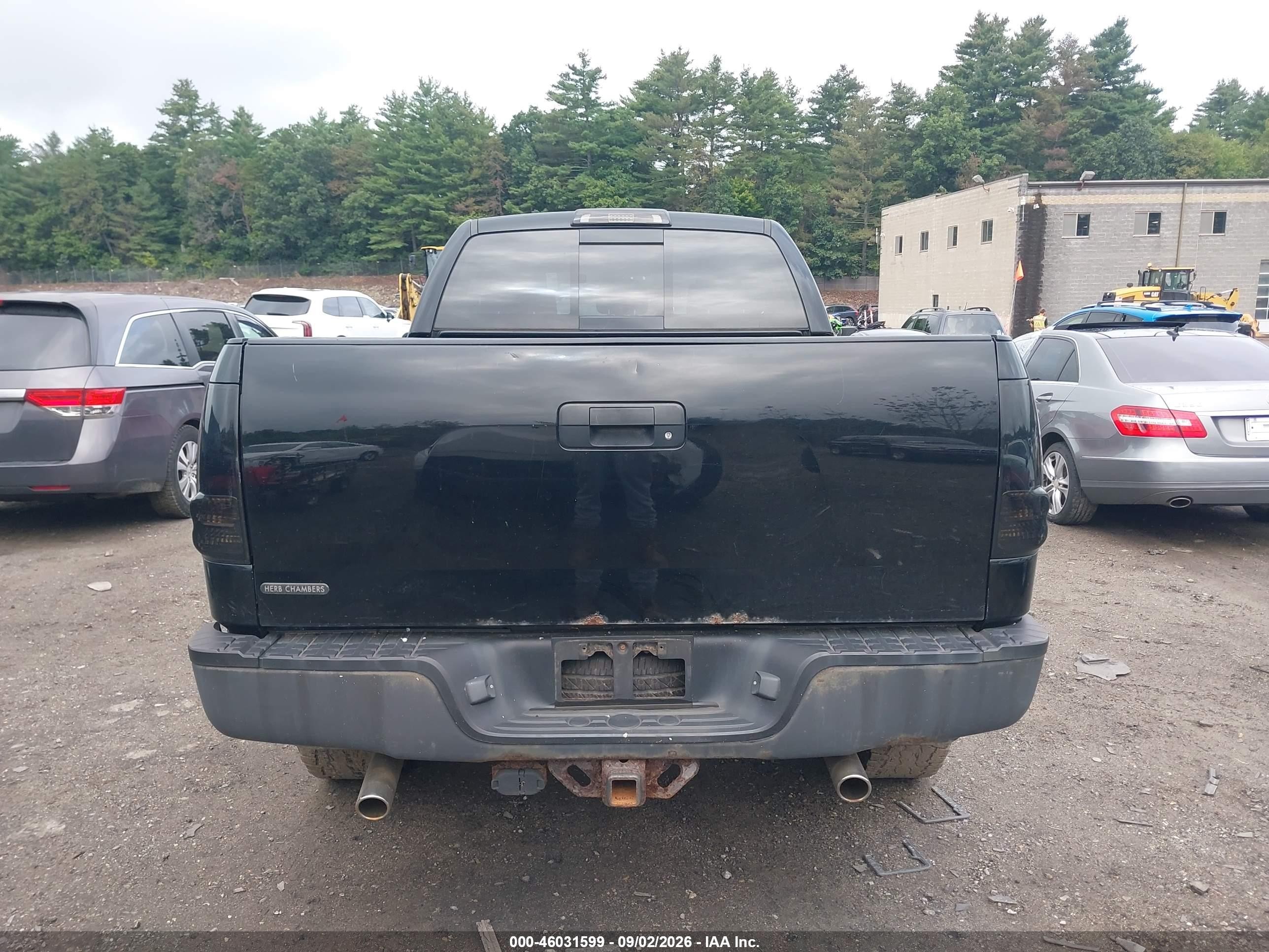 2011 Toyota Tundra Grade 5.7l V8 Black vin: 5TFUY5F16BX158702