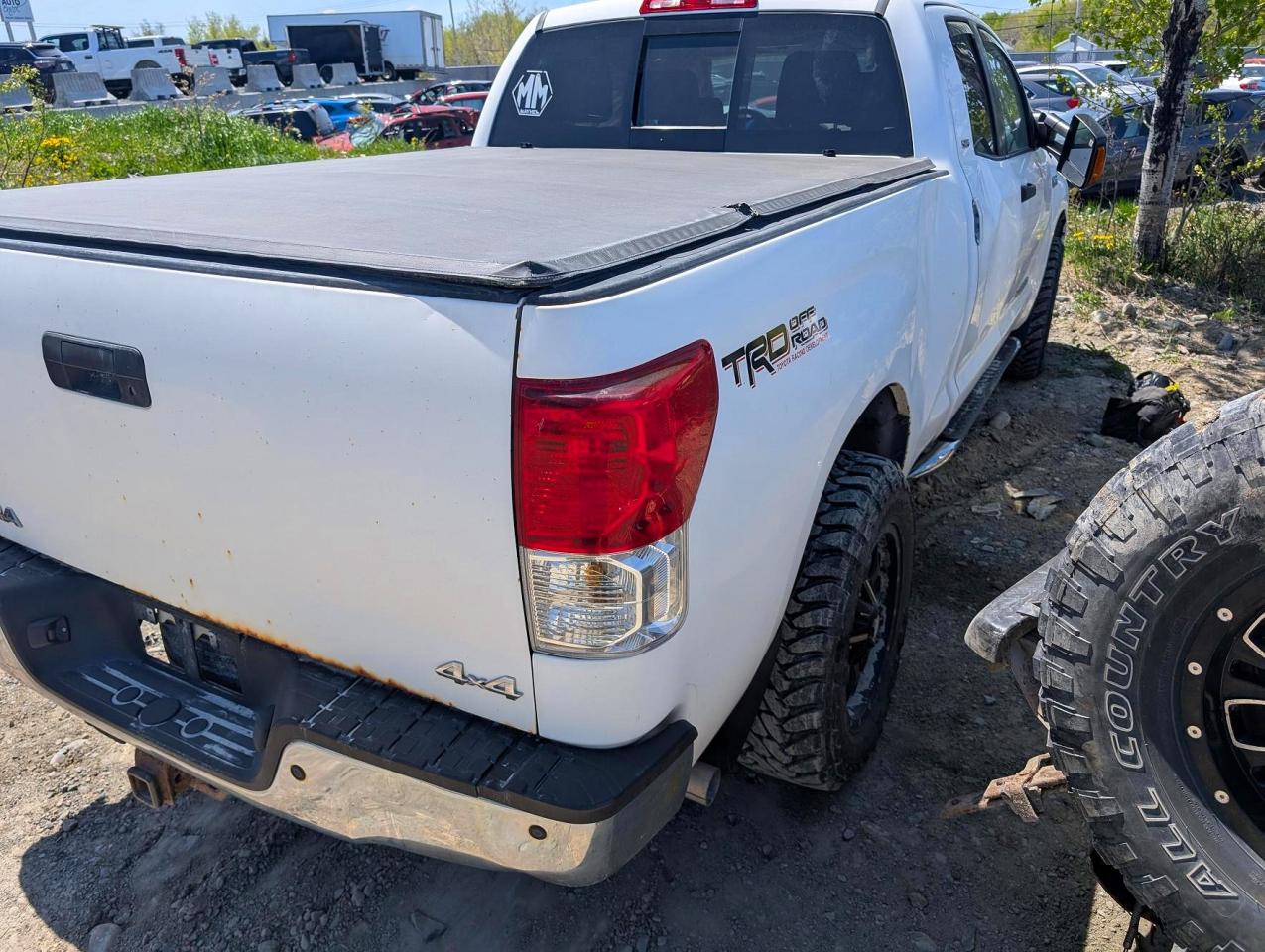 2011 Toyota Tundra Double Cab Sr5 Белый vin: 5TFUY5F16BX169697