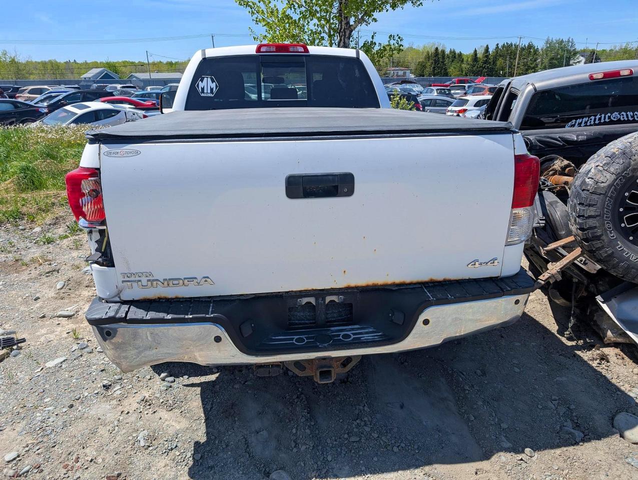 2011 Toyota Tundra Double Cab Sr5 Белый vin: 5TFUY5F16BX169697
