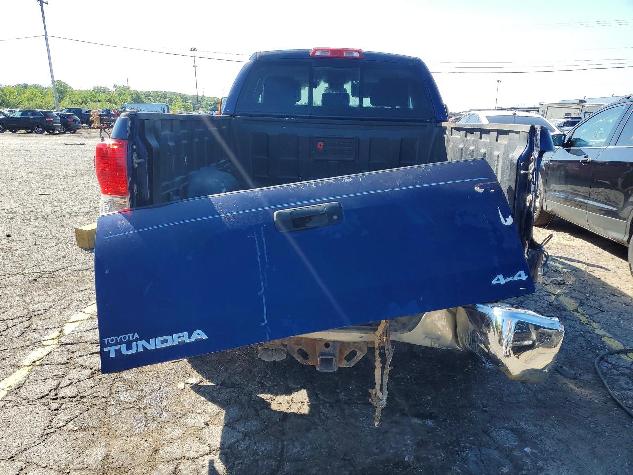 2012 Toyota Tundra Double Cab Sr5 Blue vin: 5TFUY5F16CX214297
