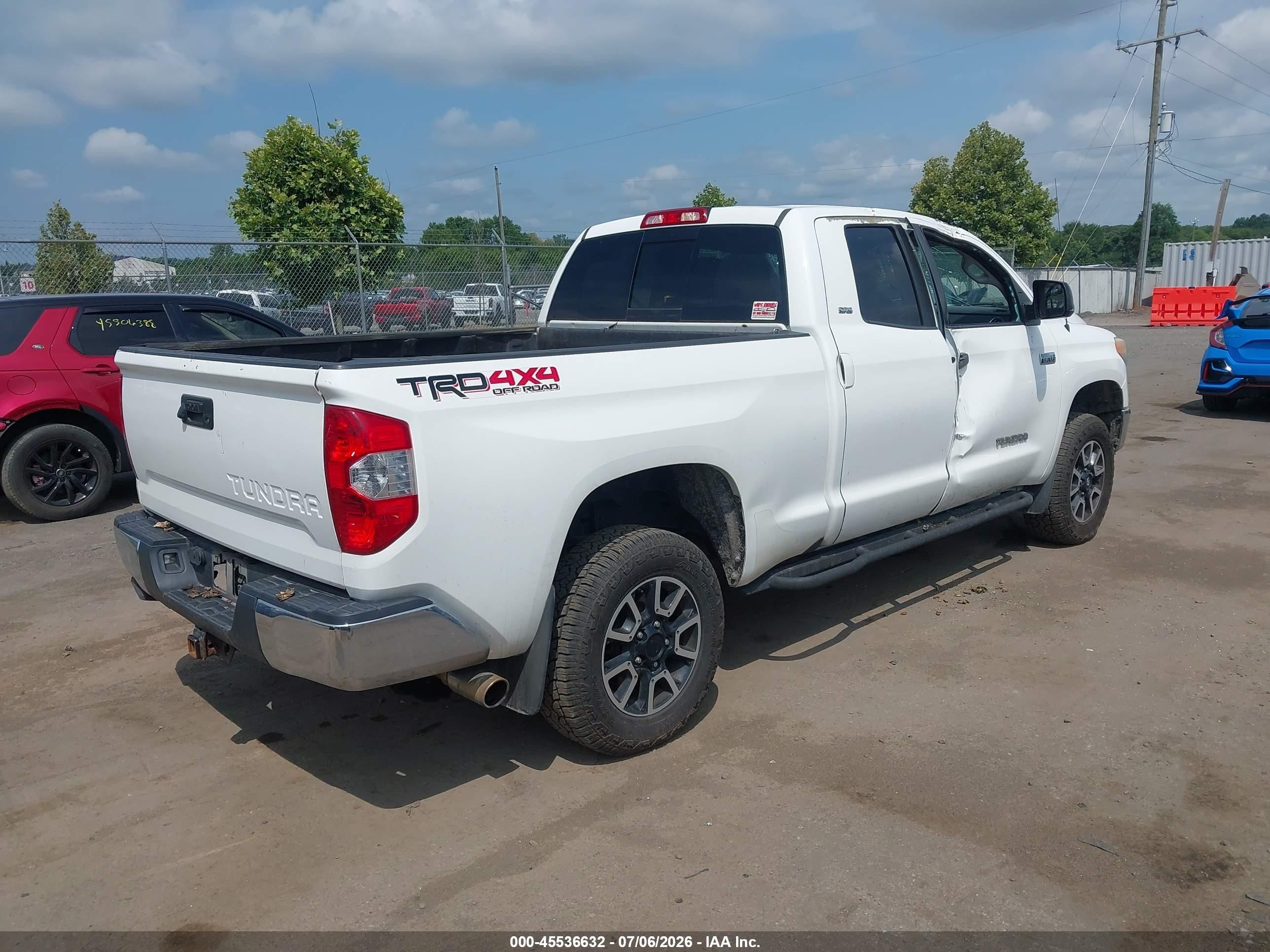2014 Toyota Tundra Sr5 5.7l V8 White vin: 5TFUY5F16EX337200