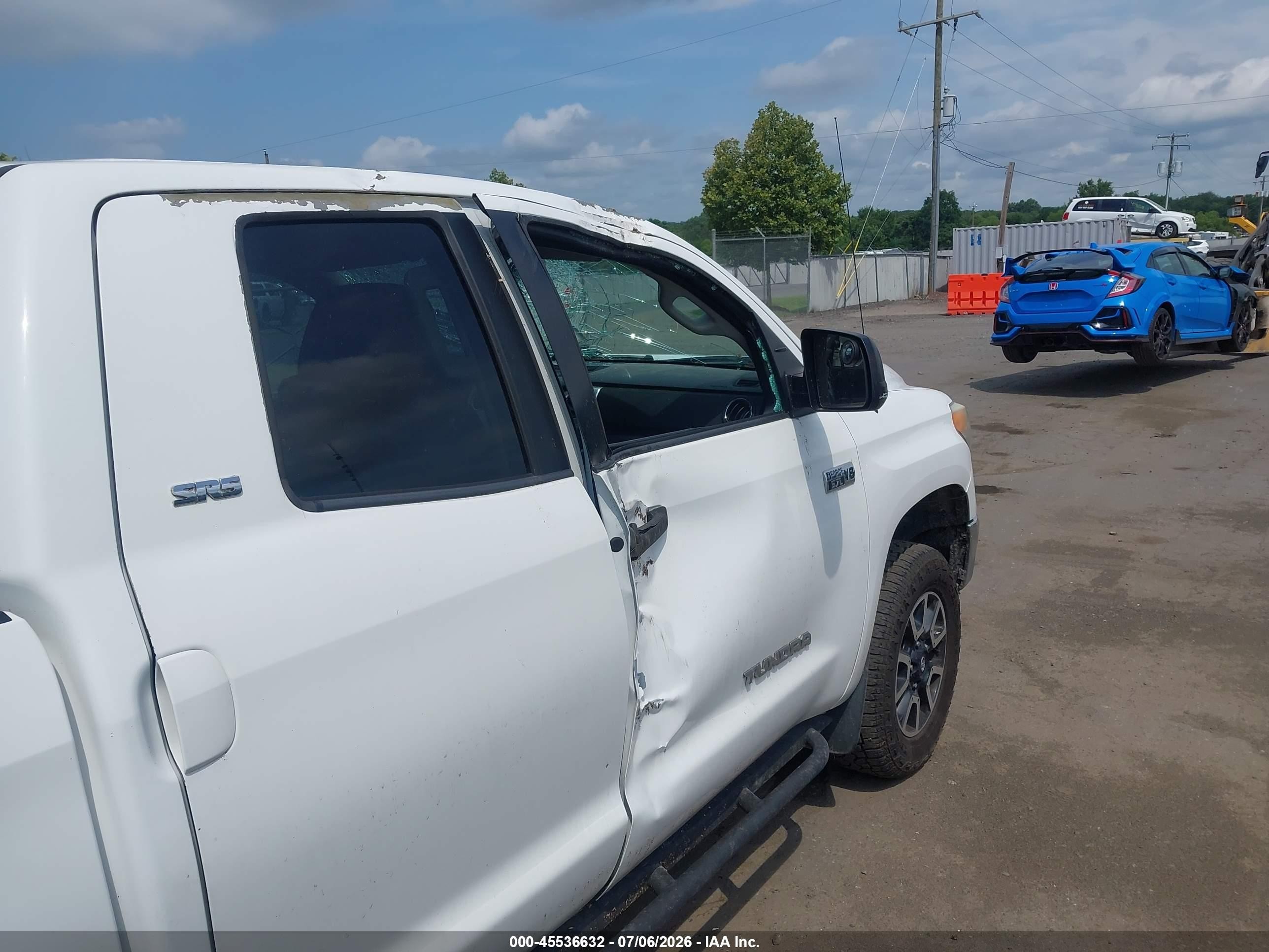 2014 Toyota Tundra Sr5 5.7l V8 White vin: 5TFUY5F16EX337200