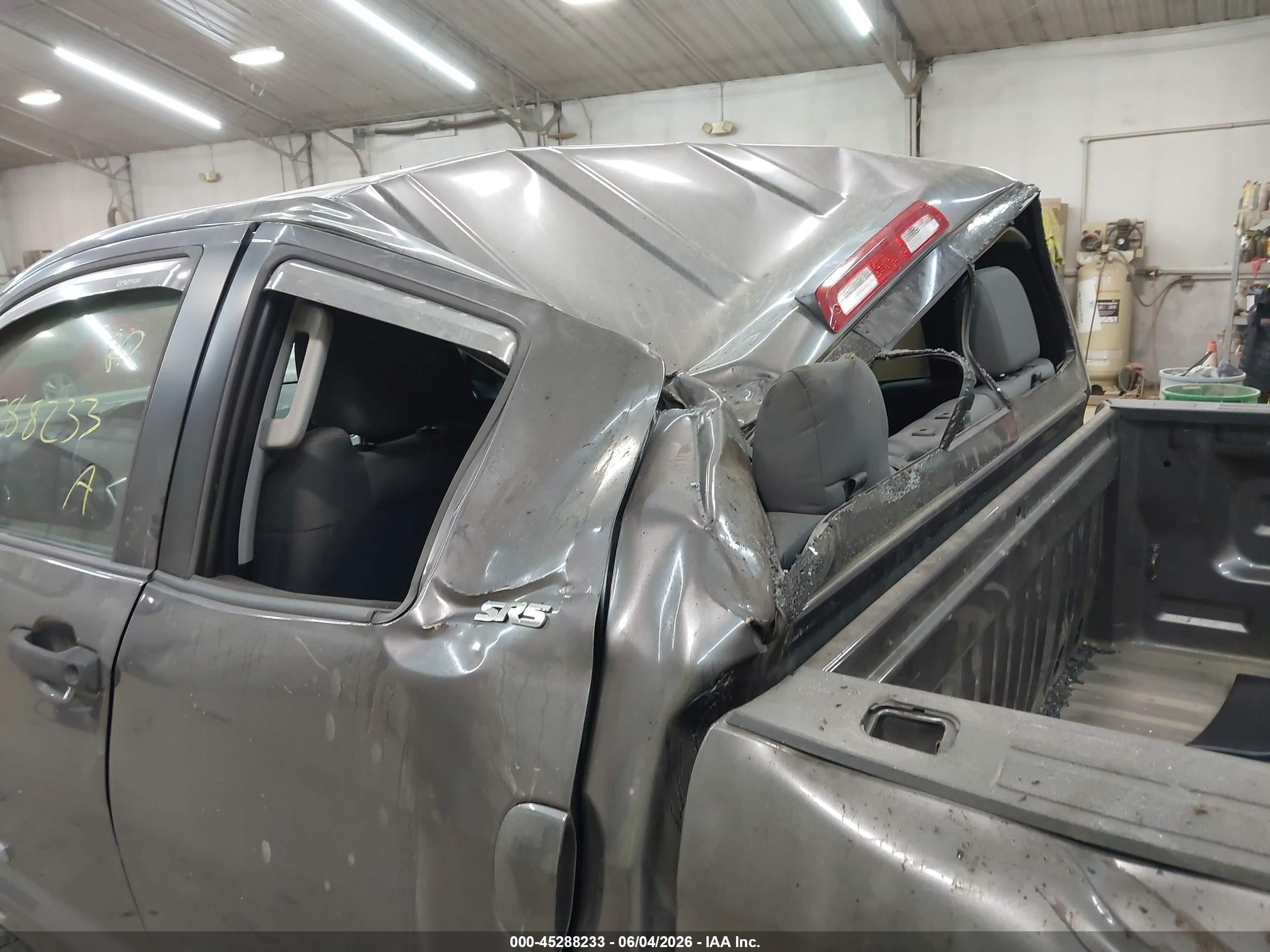 2015 Toyota Tundra Sr5 5.7l V8 Gray vin: 5TFUY5F16FX451019