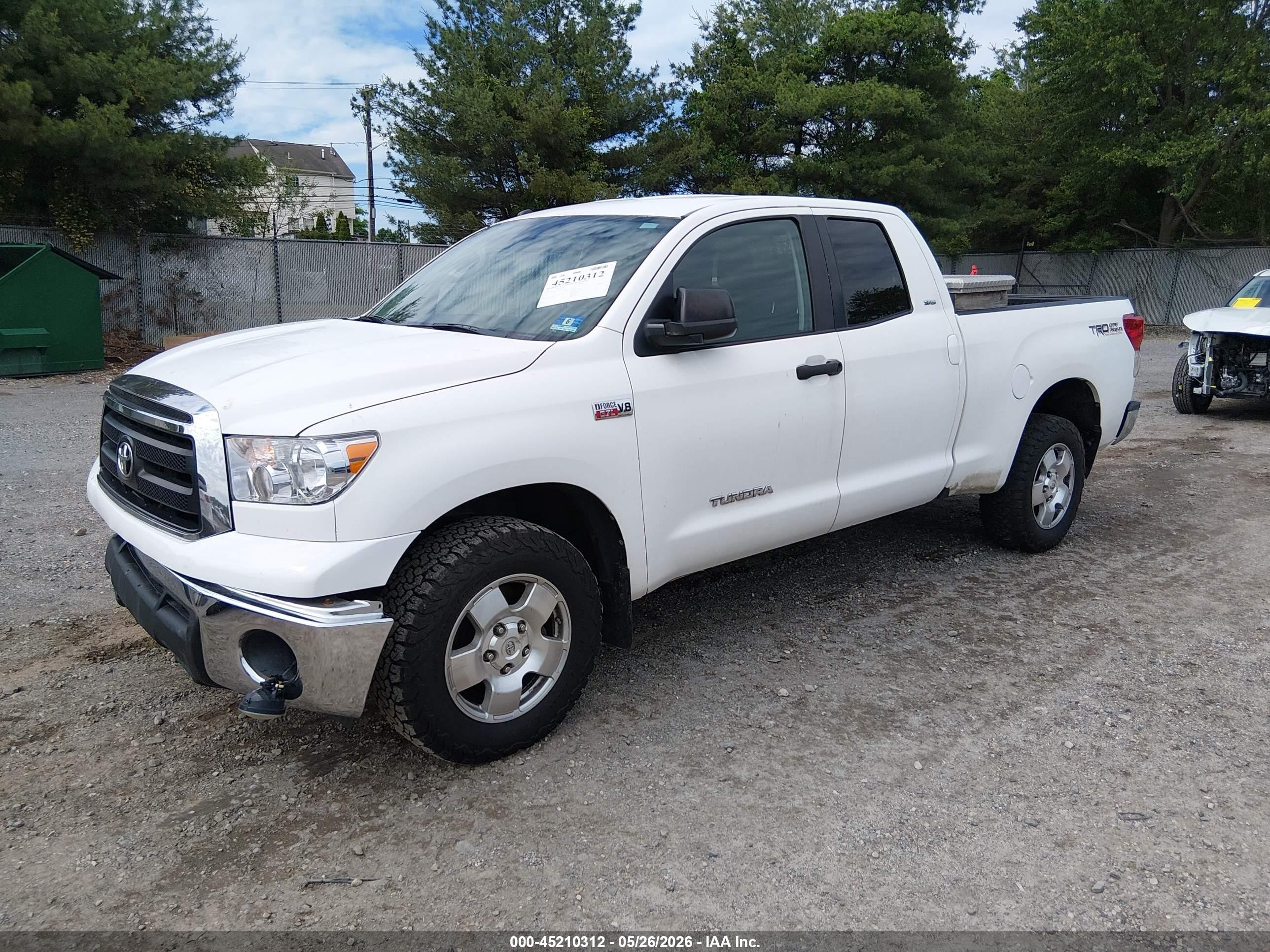 2011 Toyota Tundra Grade 5.7l V8 White vin: 5TFUY5F17BX198707