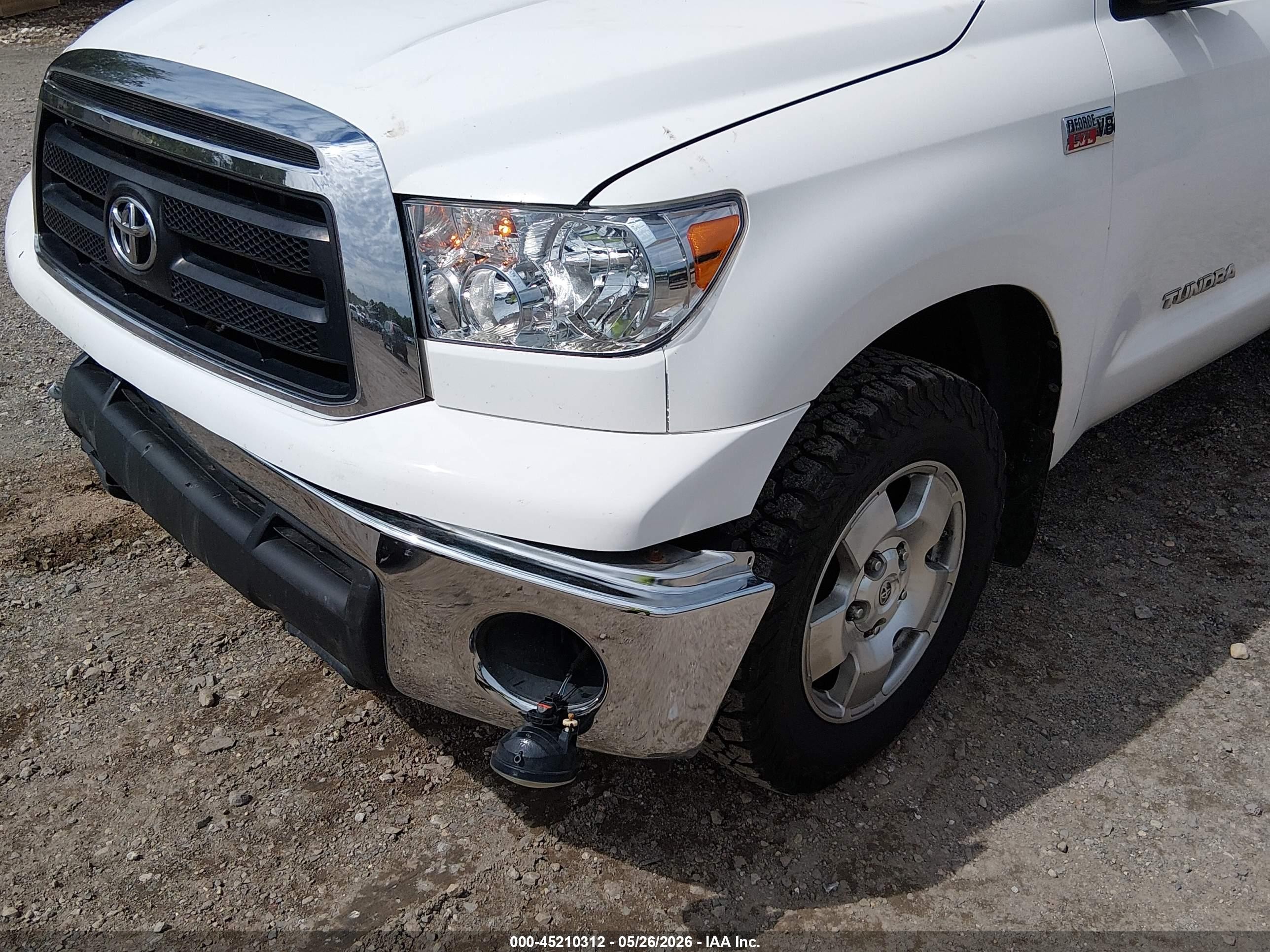 2011 Toyota Tundra Grade 5.7l V8 White vin: 5TFUY5F17BX198707