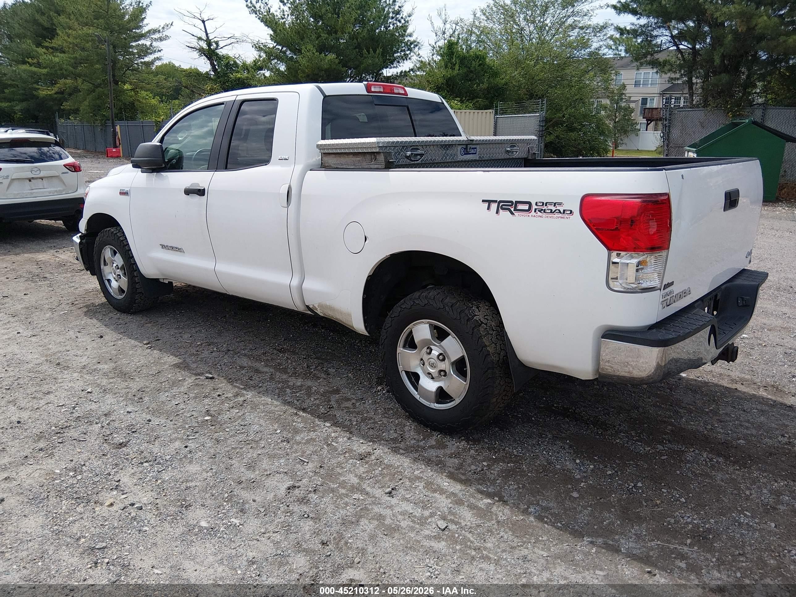 2011 Toyota Tundra Grade 5.7l V8 White vin: 5TFUY5F17BX198707