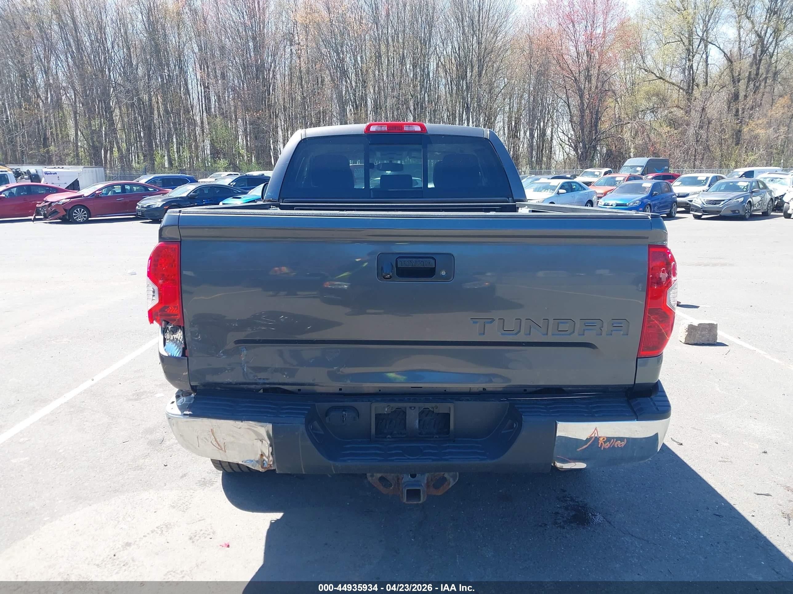 2015 Toyota Tundra Sr5 5.7l V8 Gray vin: 5TFUY5F17FX424296