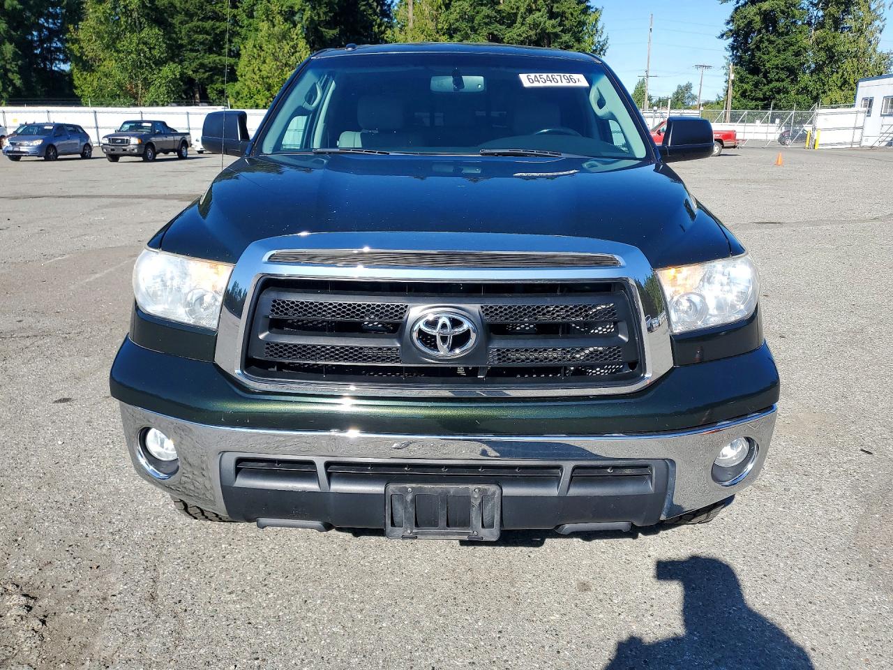 2010 Toyota Tundra Double Cab Sr5 Green vin: 5TFUY5F18AX095875