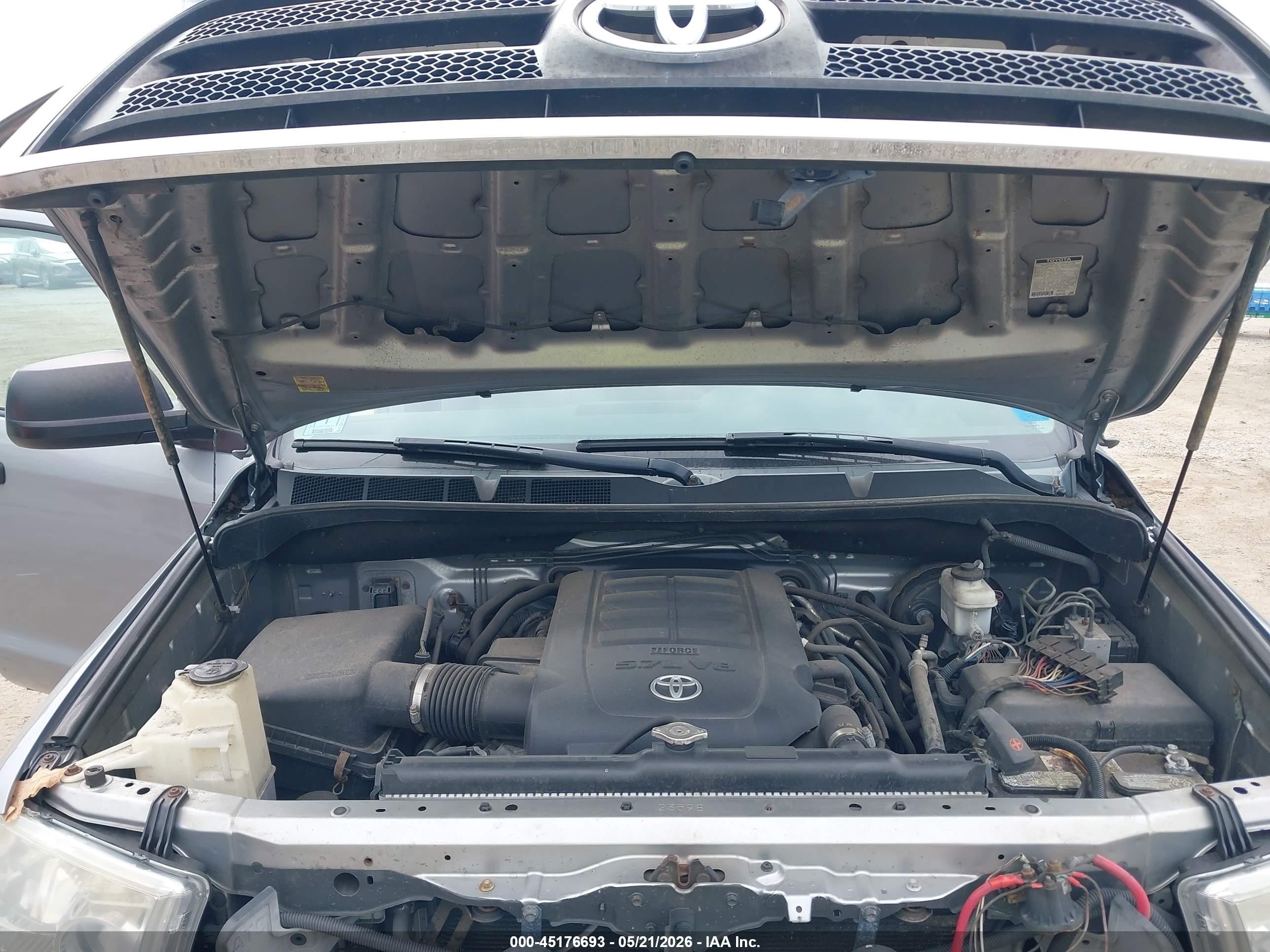 2012 Toyota Tundra Grade 5.7l V8 Серебряный vin: 5TFUY5F18CX239704
