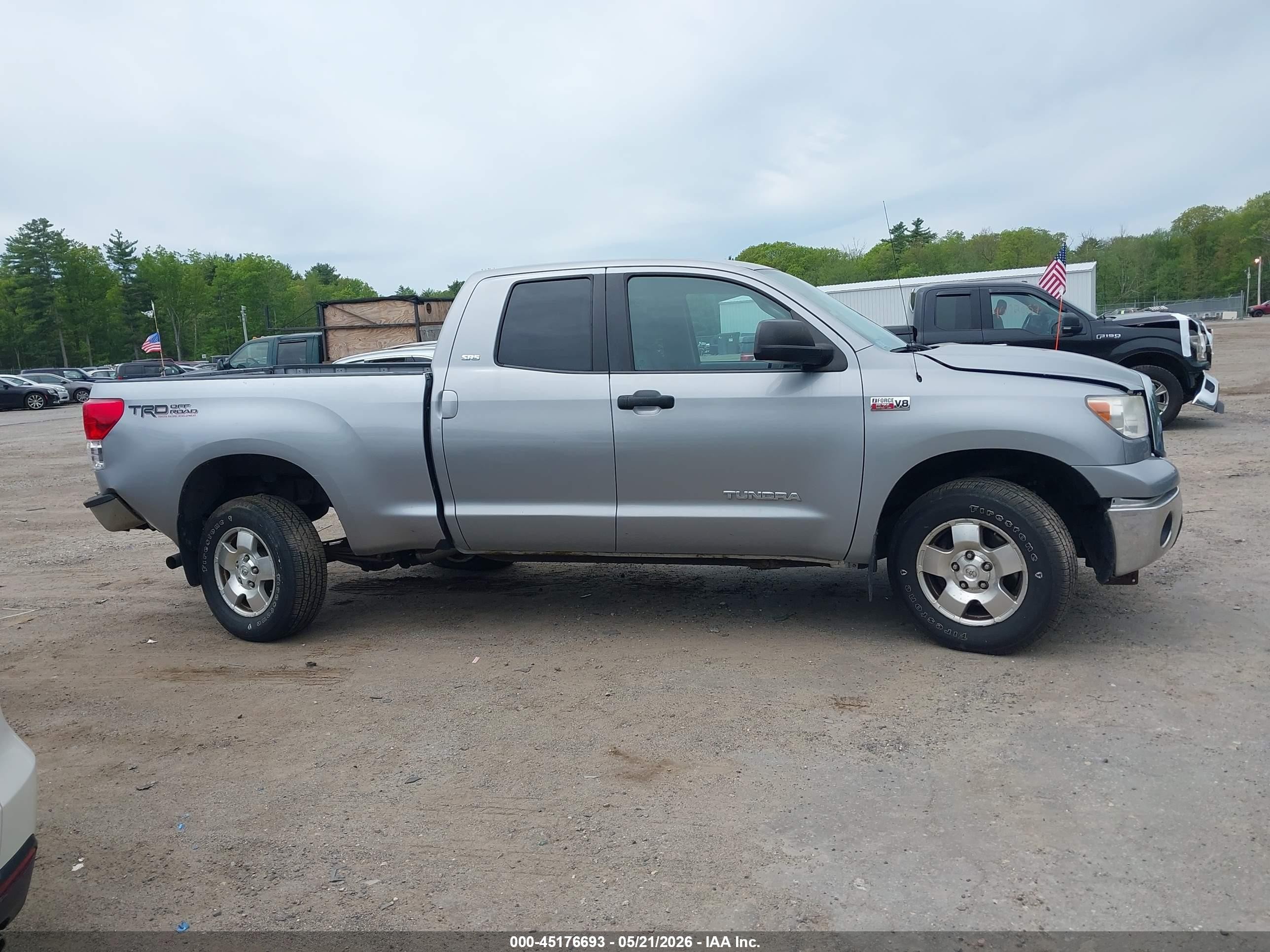 2012 Toyota Tundra Grade 5.7l V8 Серебряный vin: 5TFUY5F18CX239704