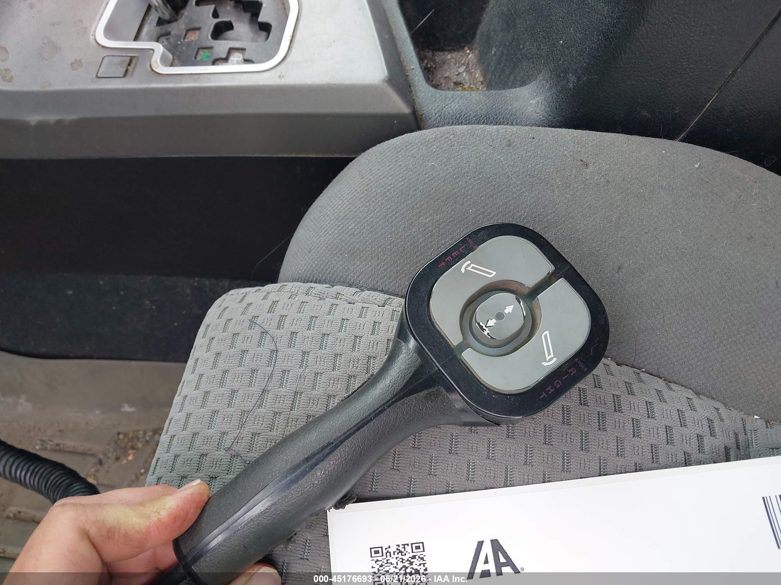 2012 Toyota Tundra Grade 5.7l V8 Серебряный vin: 5TFUY5F18CX239704