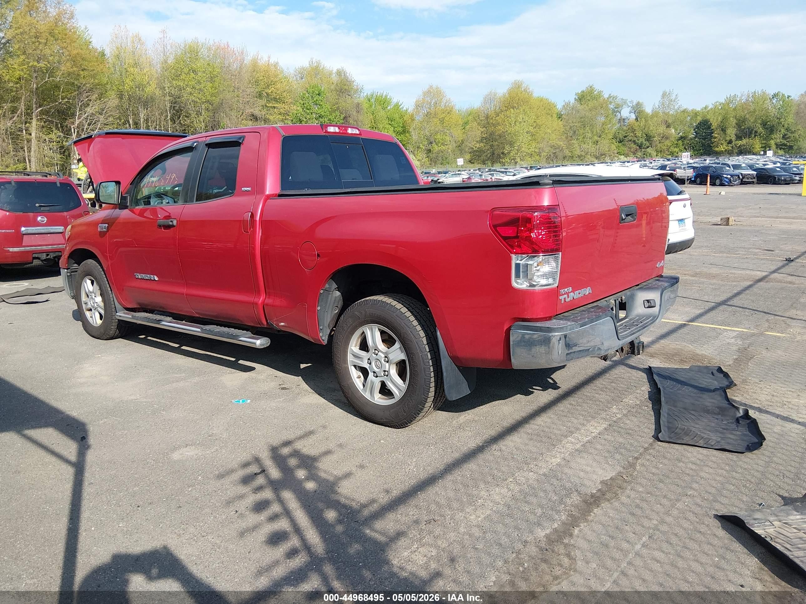 2012 Toyota Tundra Grade 5.7l V8 Red vin: 5TFUY5F18CX259774