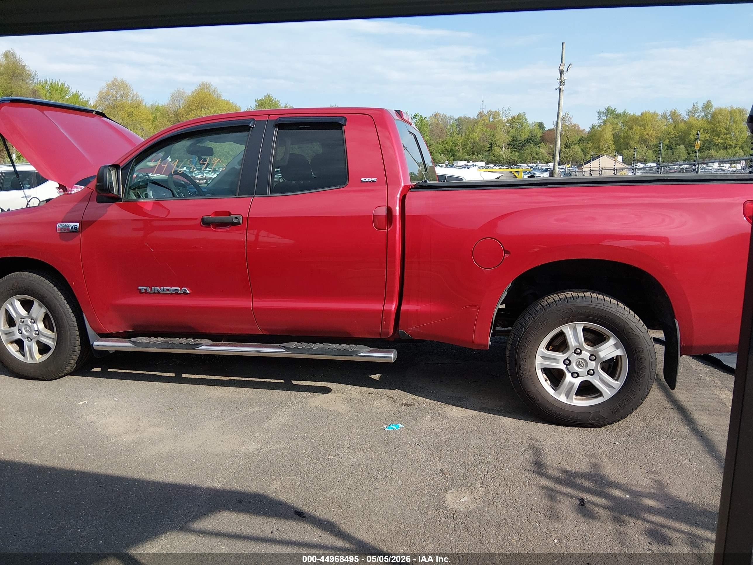 2012 Toyota Tundra Grade 5.7l V8 Red vin: 5TFUY5F18CX259774