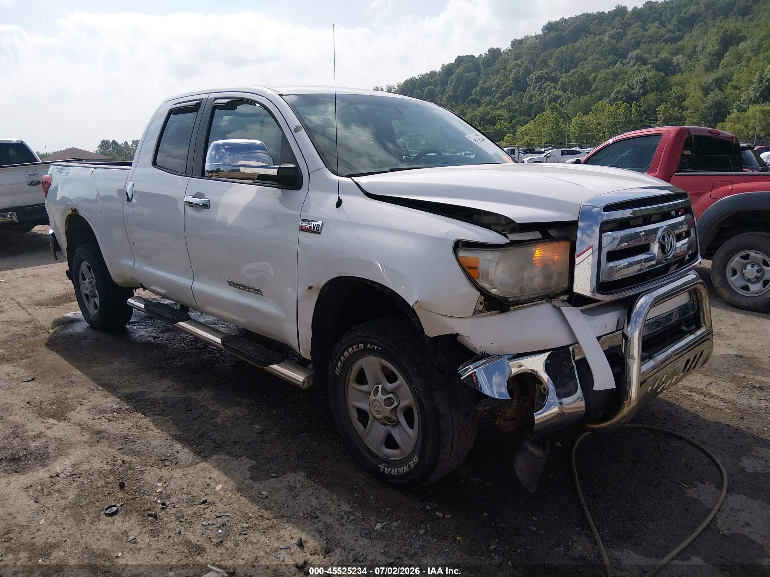 2012 Toyota Tundra Grade 5.7l V8 Белый vin: 5TFUY5F18CX265560