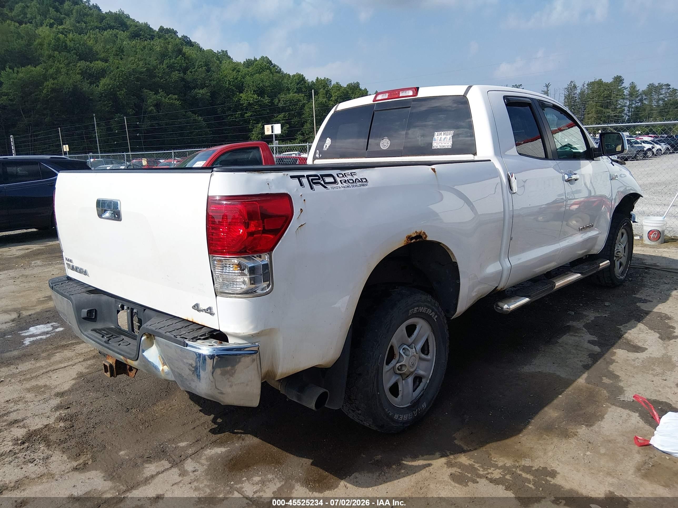 2012 Toyota Tundra Grade 5.7l V8 White vin: 5TFUY5F18CX265560