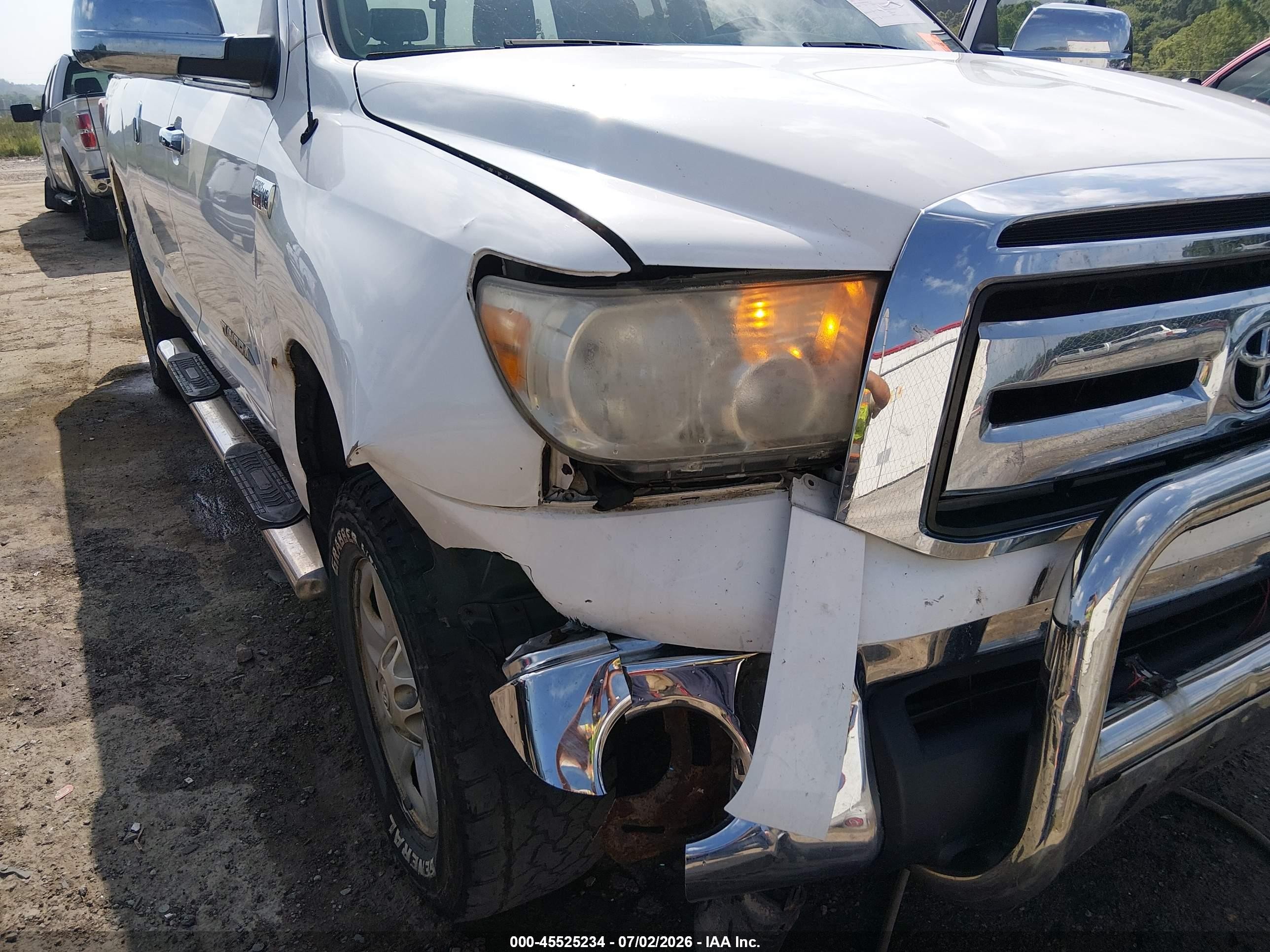 2012 Toyota Tundra Grade 5.7l V8 White vin: 5TFUY5F18CX265560