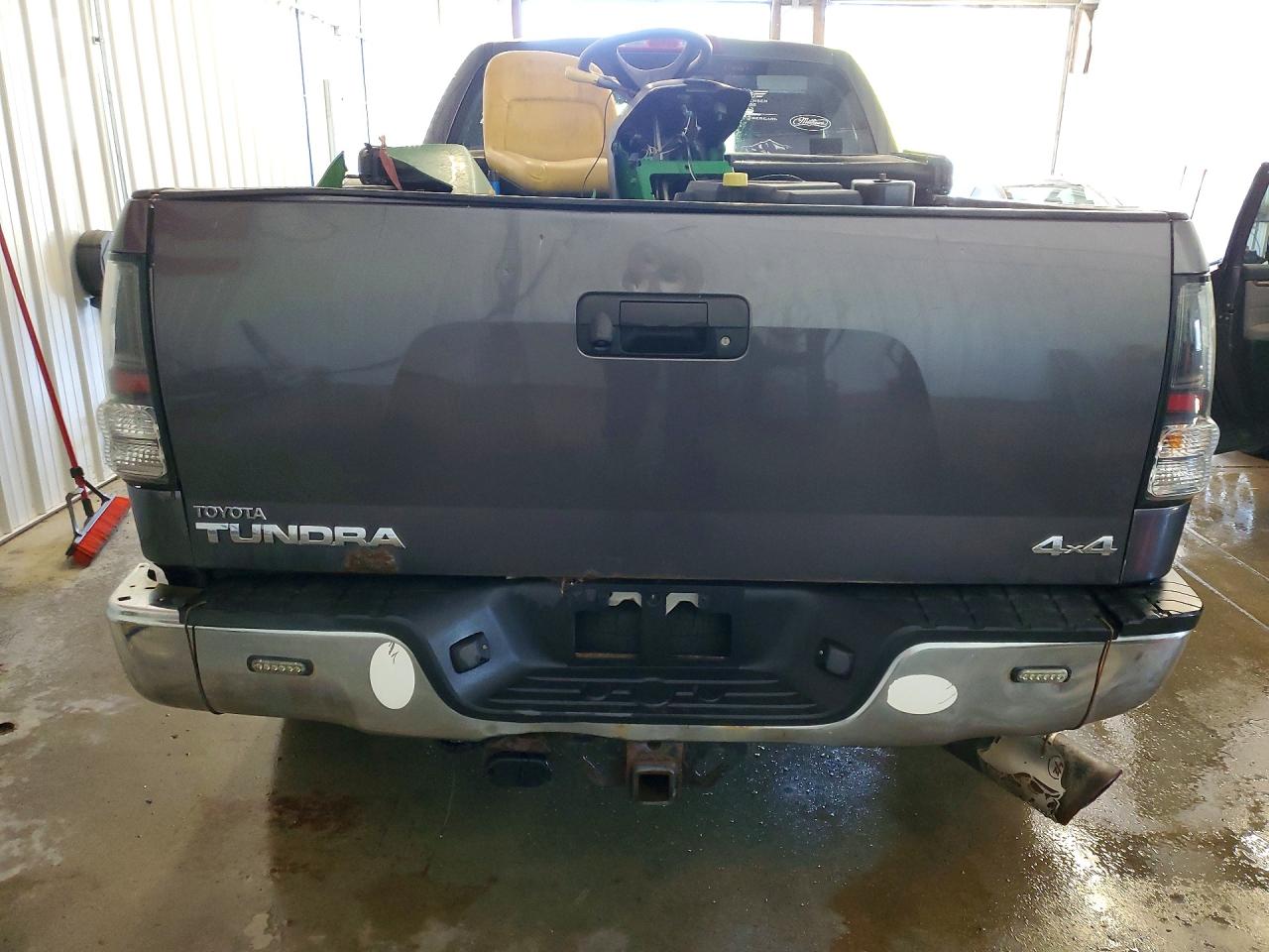 2013 Toyota Tundra Double Cab Sr5 Серый vin: 5TFUY5F18DX289276