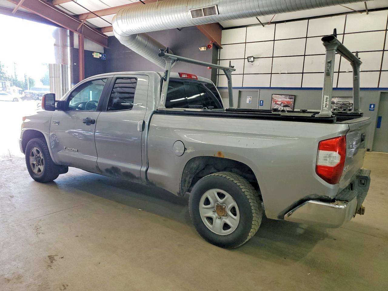 2015 Toyota Tundra Sr5 Silver vin: 5TFUY5F18FX439941