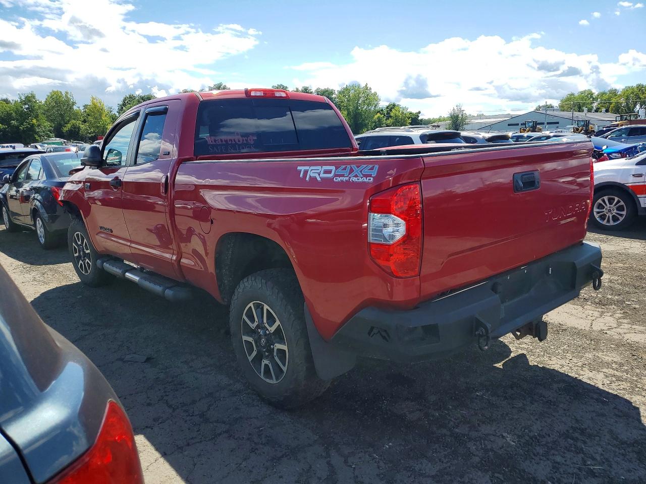 2015 Toyota Tundra Sr5 Red vin: 5TFUY5F18FX452916