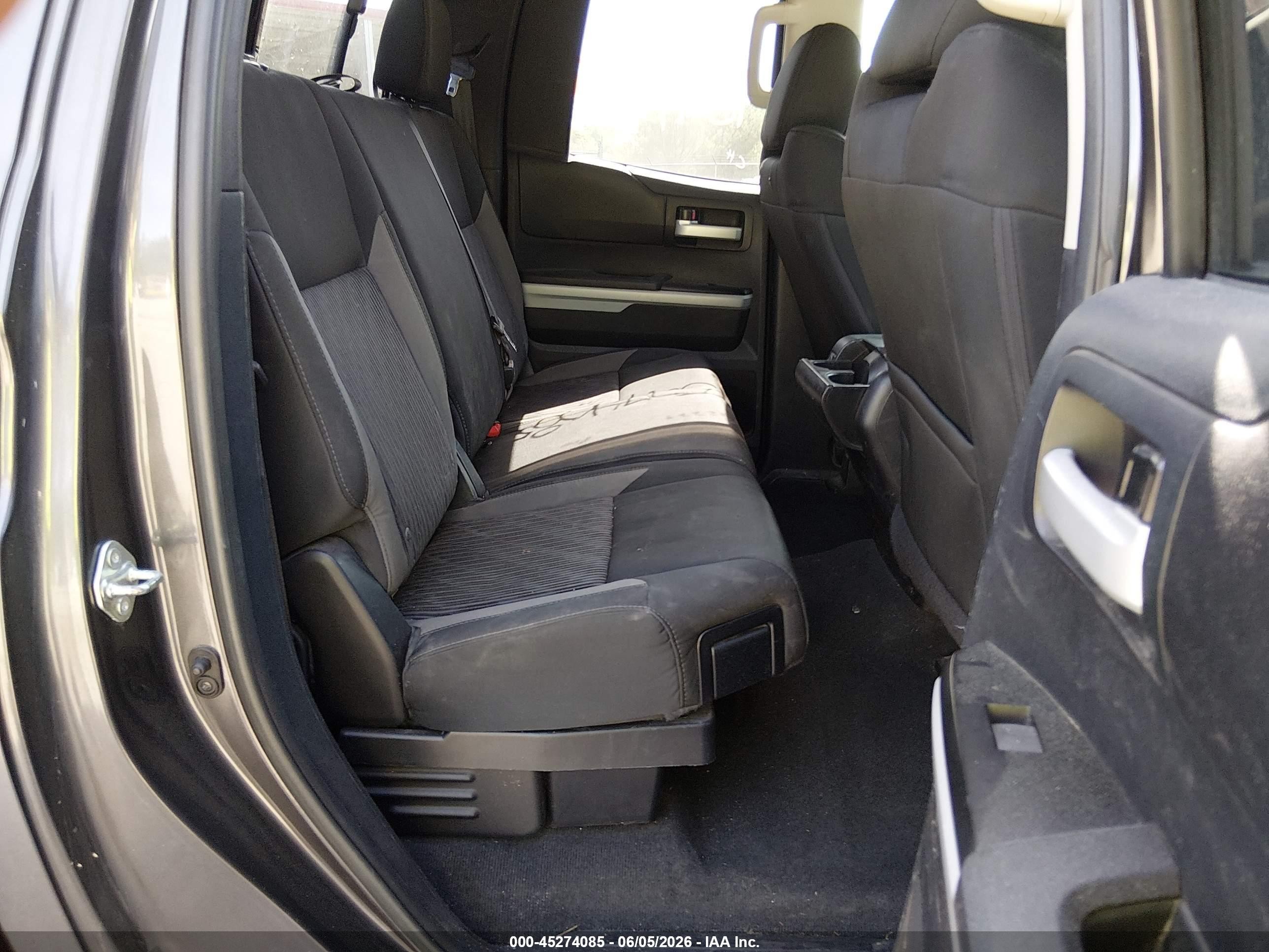 2015 Toyota Tundra Sr5 5.7l V8 Gray vin: 5TFUY5F18FX476228