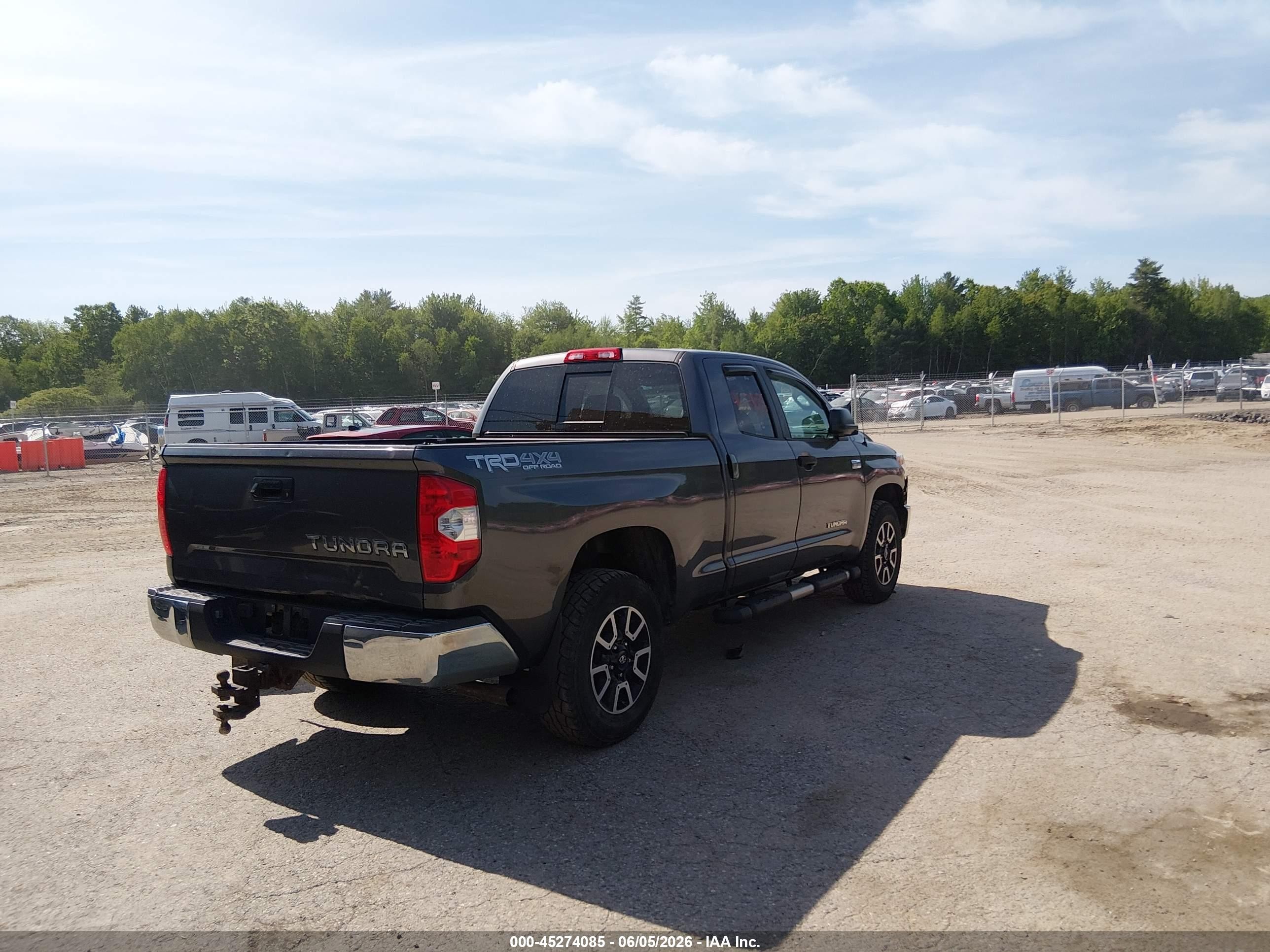 2015 Toyota Tundra Sr5 5.7l V8 Gray vin: 5TFUY5F18FX476228