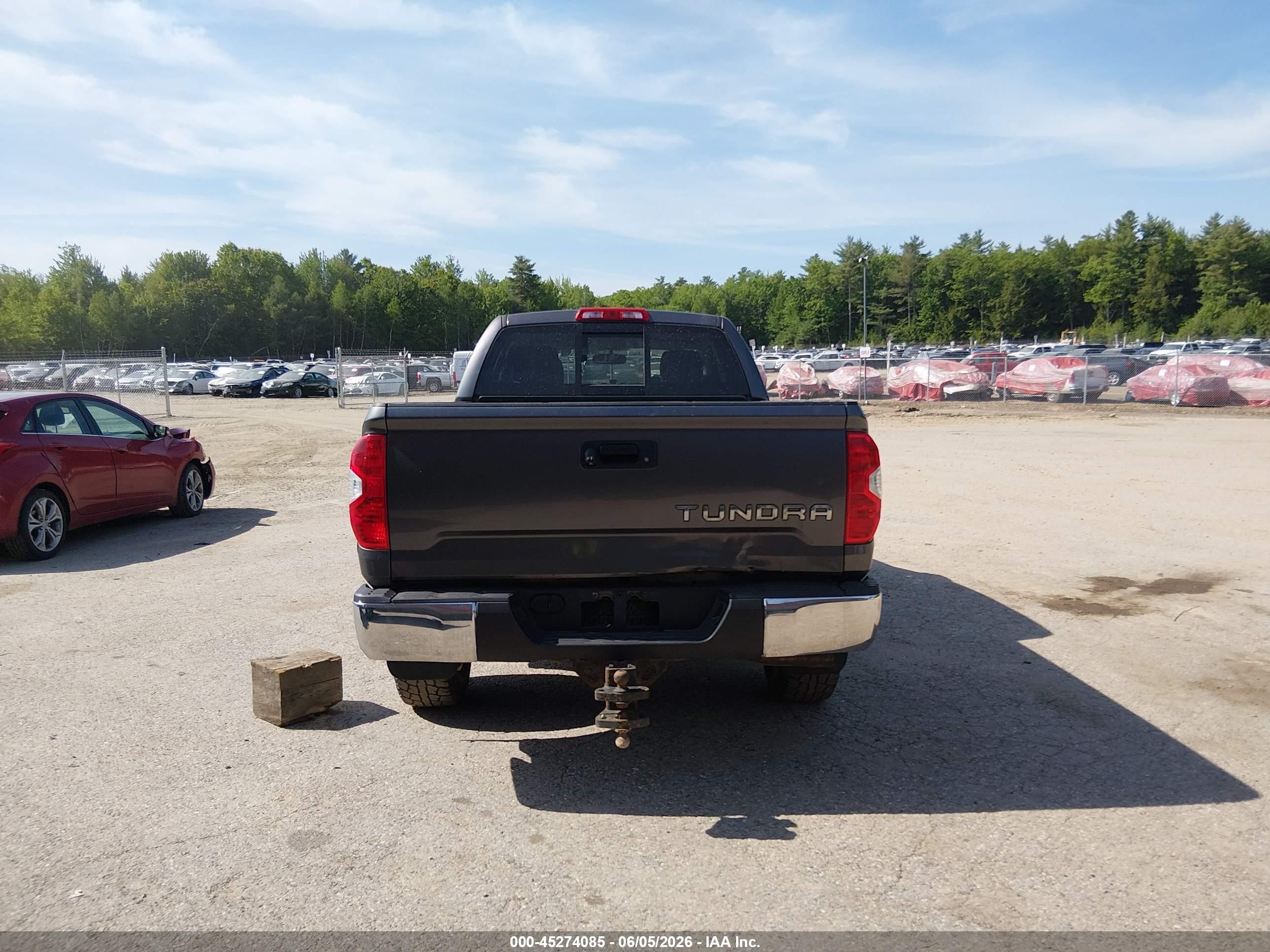 2015 Toyota Tundra Sr5 5.7l V8 Gray vin: 5TFUY5F18FX476228