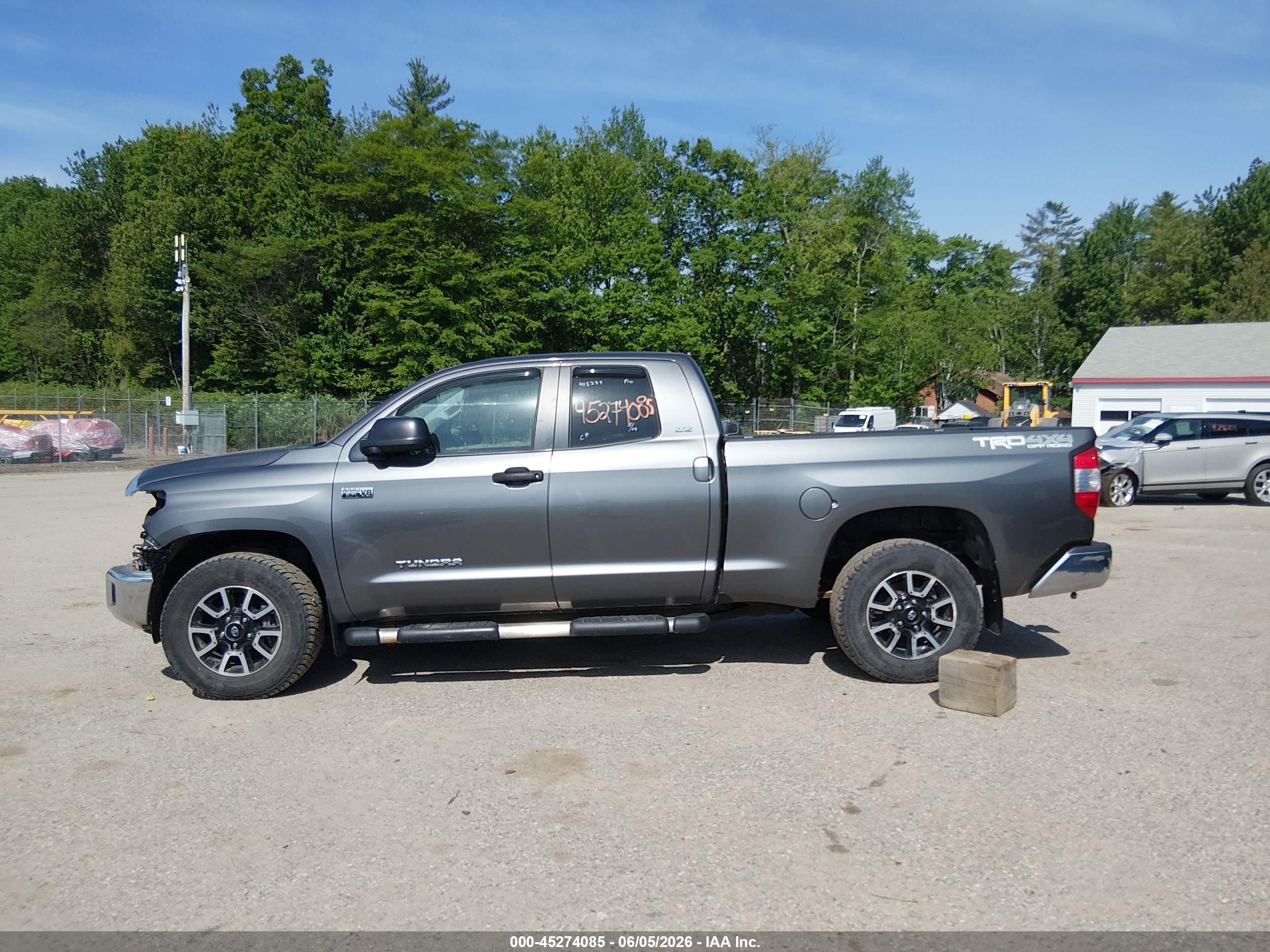 2015 Toyota Tundra Sr5 5.7l V8 Gray vin: 5TFUY5F18FX476228