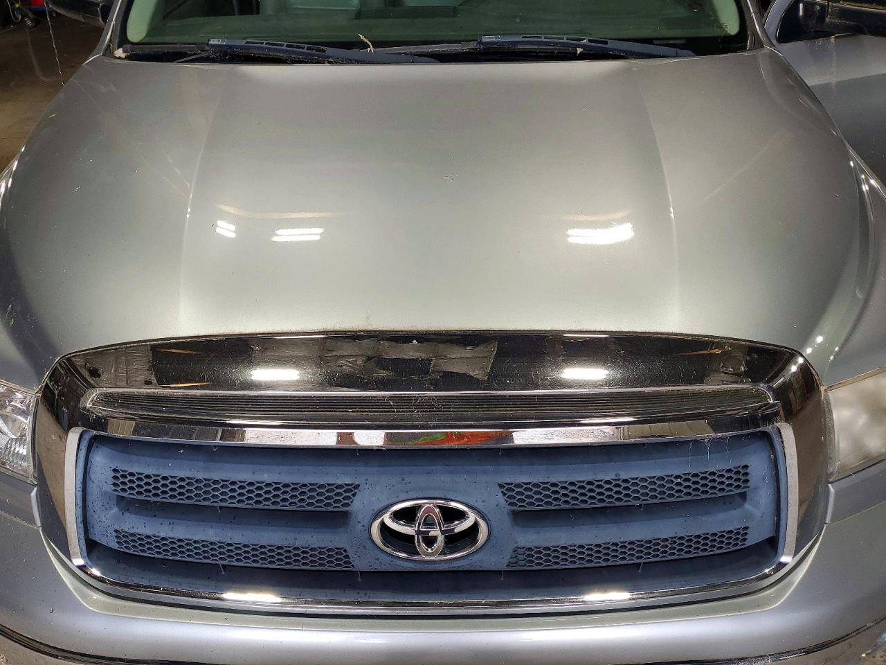2010 Toyota Tundra Double Cab Sr5 Silver vin: 5TFUY5F19AX106057