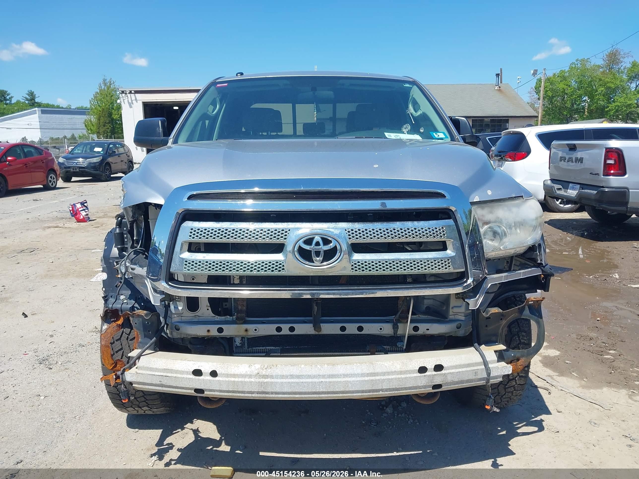 2012 Toyota Tundra Grade 5.7l V8 Silver vin: 5TFUY5F19CX220501