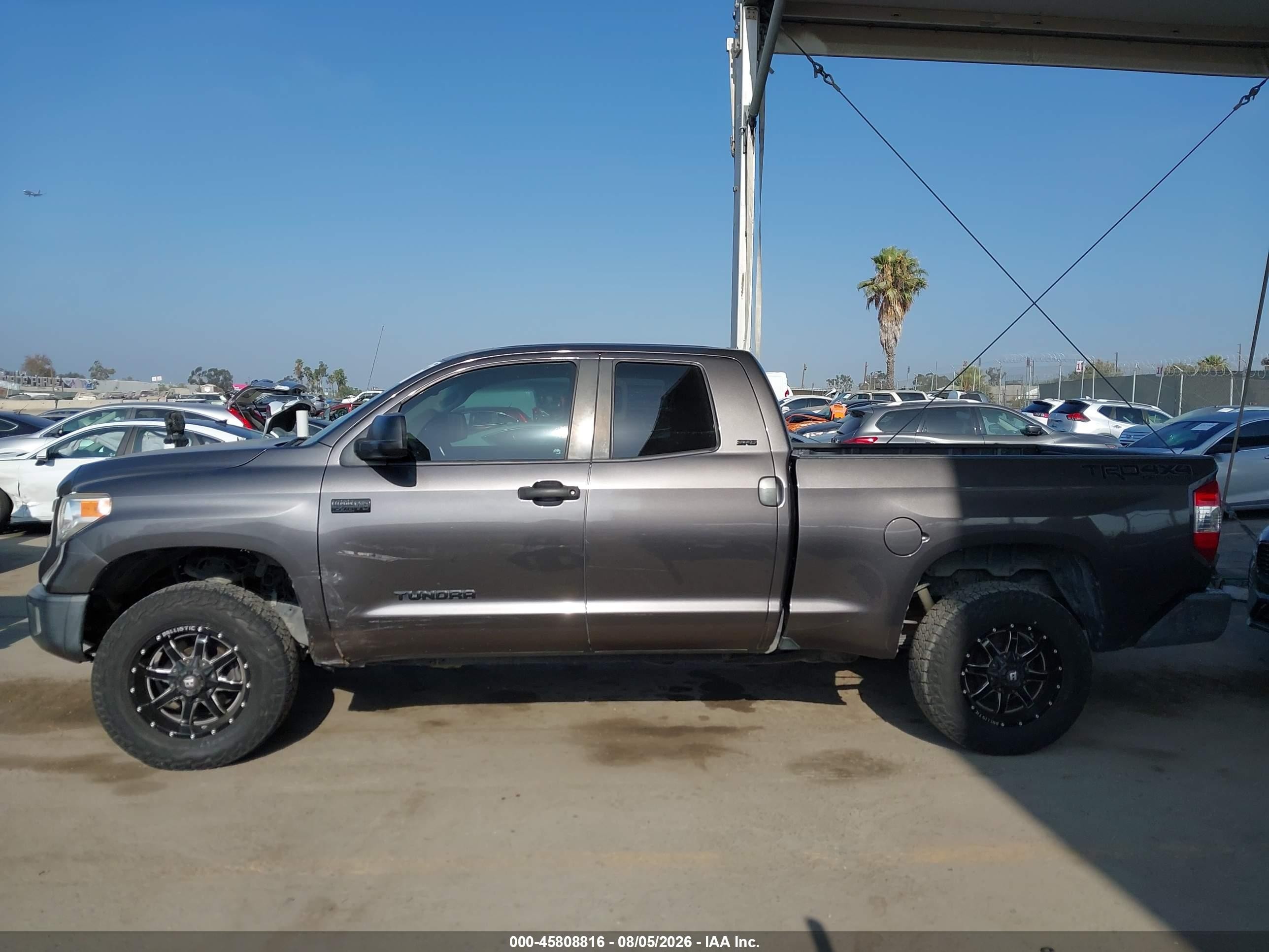 2015 Toyota Tundra Sr5 5.7l V8 Gray vin: 5TFUY5F19FX460667
