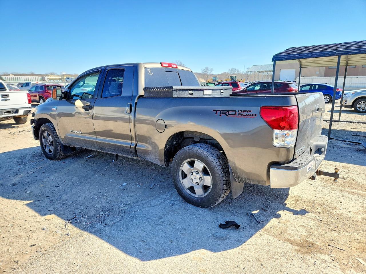 2010 Toyota Tundra Double Cab Sr5 Brown vin: 5TFUY5F1XAX106133