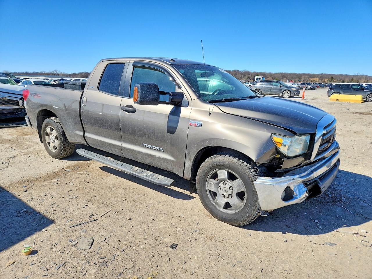 2010 Toyota Tundra Double Cab Sr5 Brown vin: 5TFUY5F1XAX106133