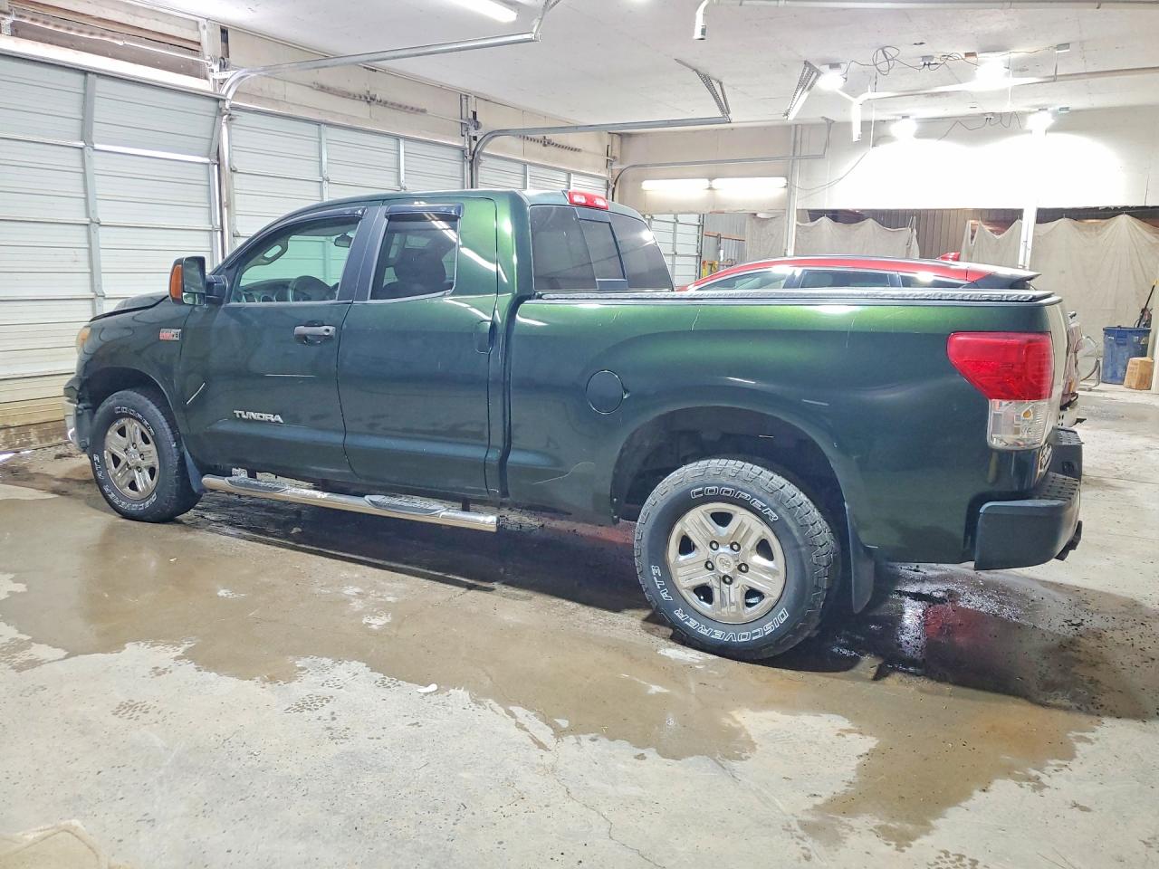 2010 Toyota Tundra Double Cab Sr5 Зеленый vin: 5TFUY5F1XAX106679