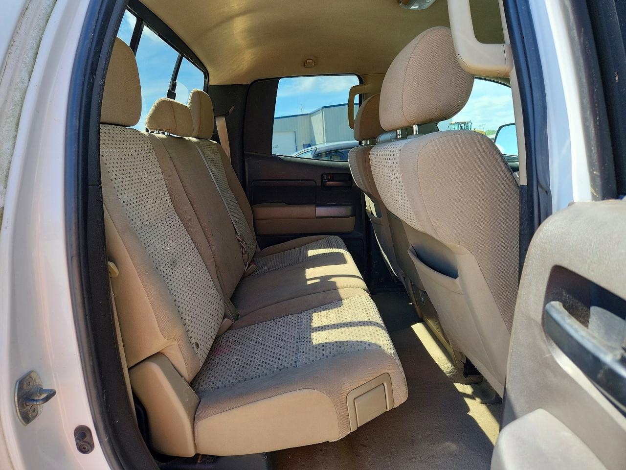 2010 Toyota Tundra Double Cab Sr5 Белый vin: 5TFUY5F1XAX110313