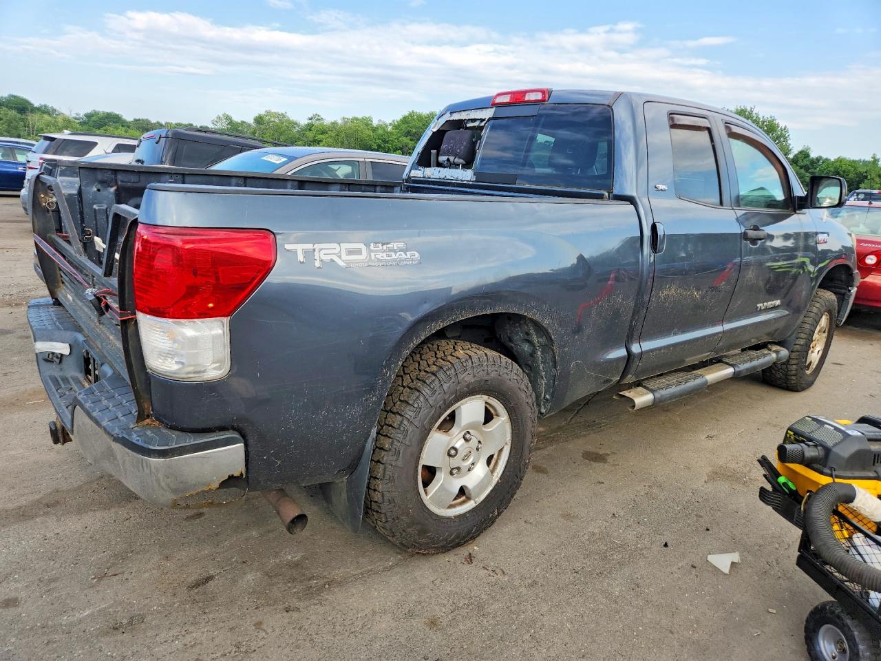 2010 Toyota Tundra Double Cab Sr5 Blue vin: 5TFUY5F1XAX127306