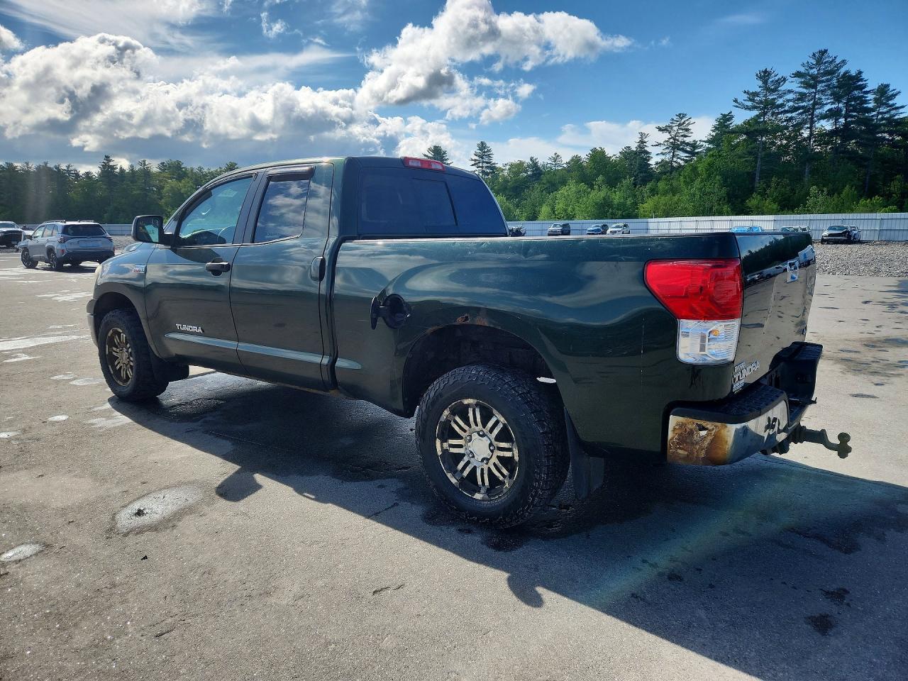 2011 Toyota Tundra Double Cab Sr5 Green vin: 5TFUY5F1XBX182761