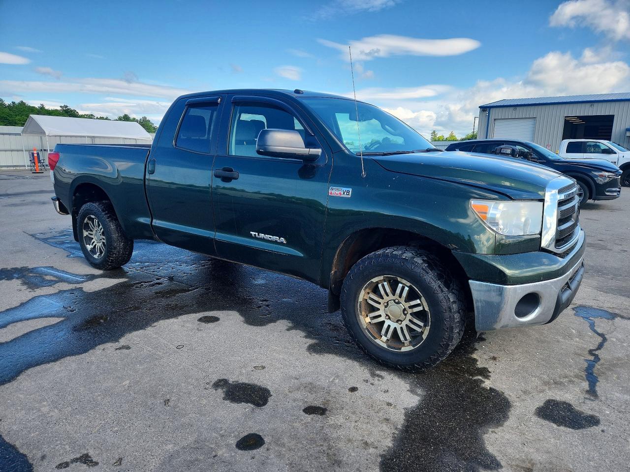 2011 Toyota Tundra Double Cab Sr5 Green vin: 5TFUY5F1XBX182761