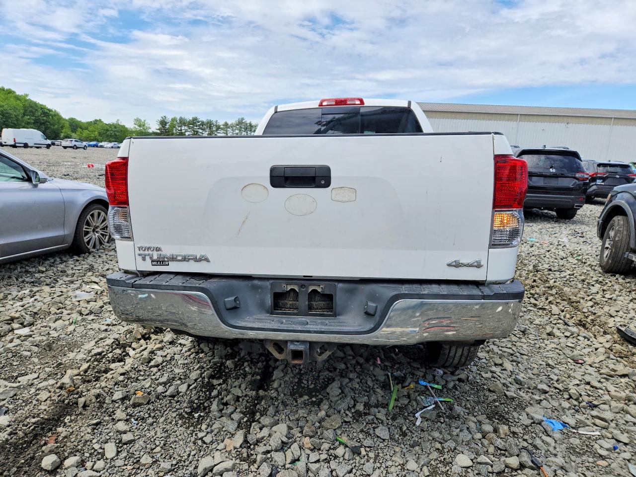 2012 Toyota Tundra Double Cab Sr5 Белый vin: 5TFUY5F1XCX237694