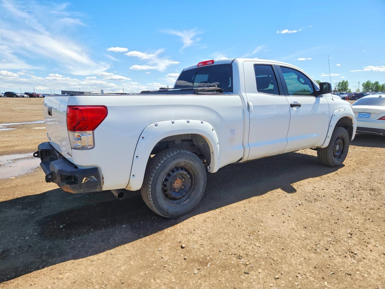2012 Toyota Tundra Double Cab Sr5 White vin: 5TFUY5F1XCX240109