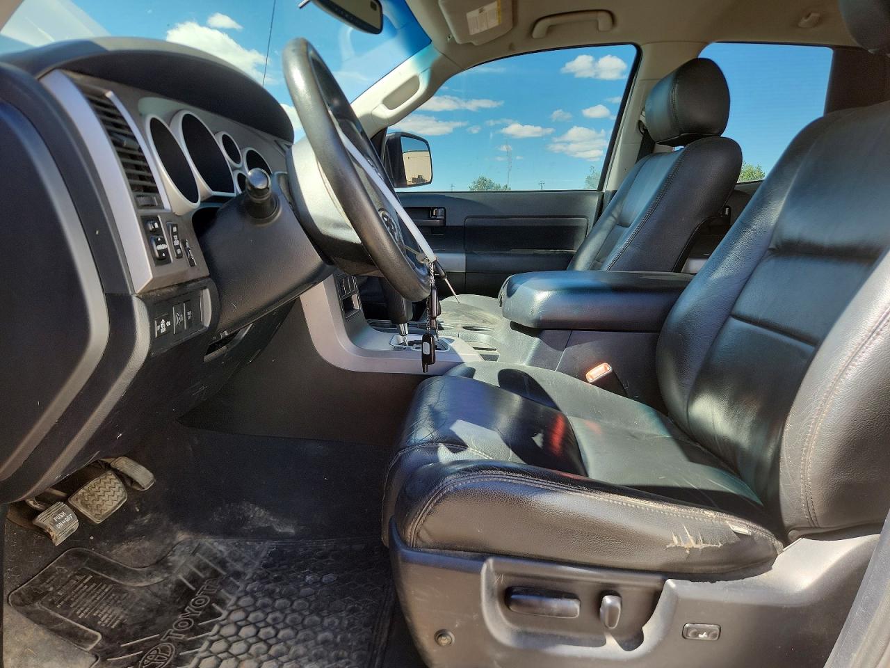 2012 Toyota Tundra Double Cab Sr5 White vin: 5TFUY5F1XCX240109